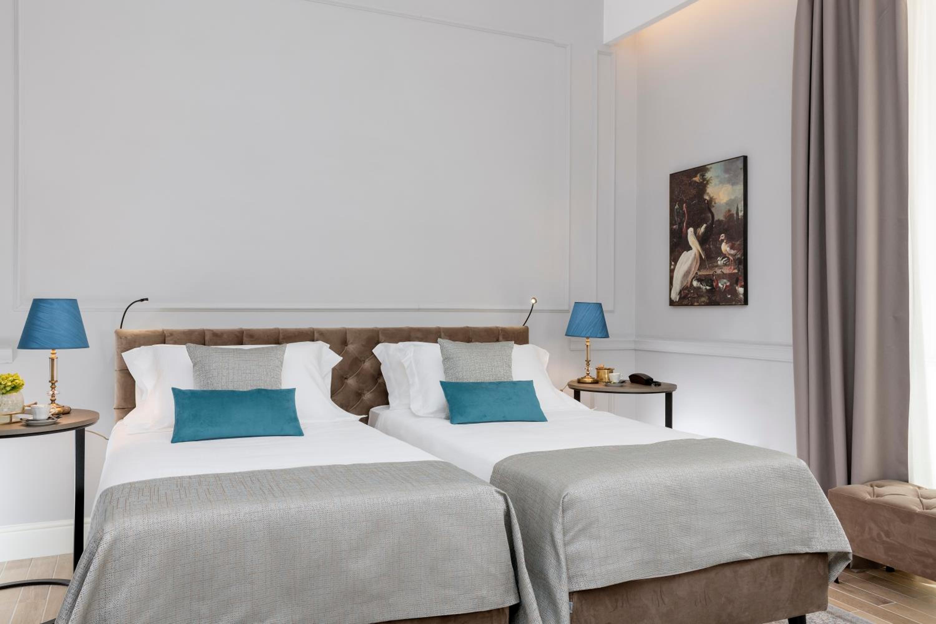 Superior Double or Twin Room thumbnail 5