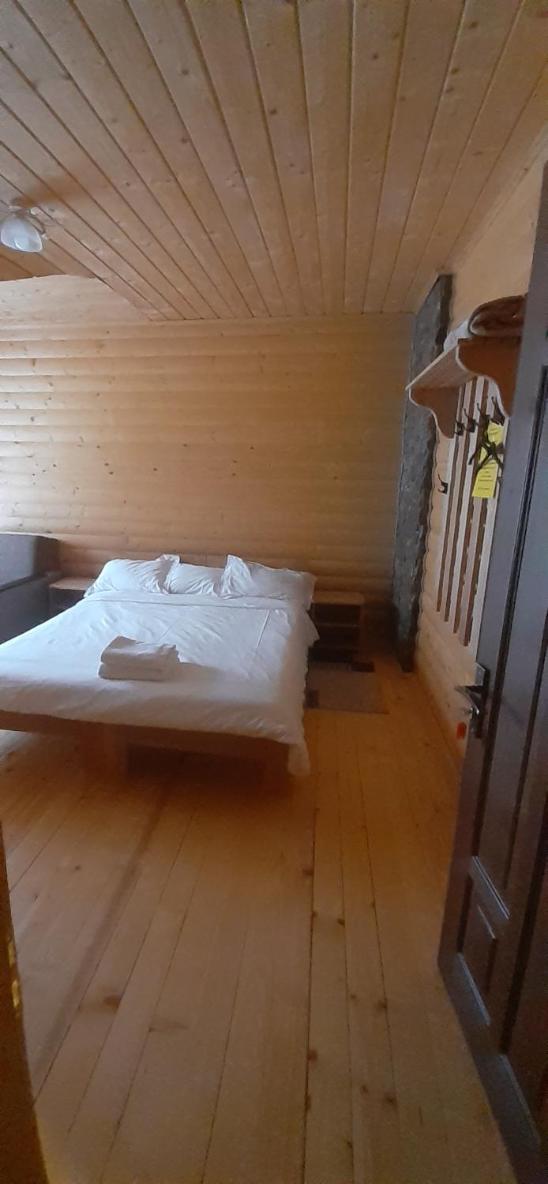 Double Room with Balcony (2 Adults + 1 Child) photo 1