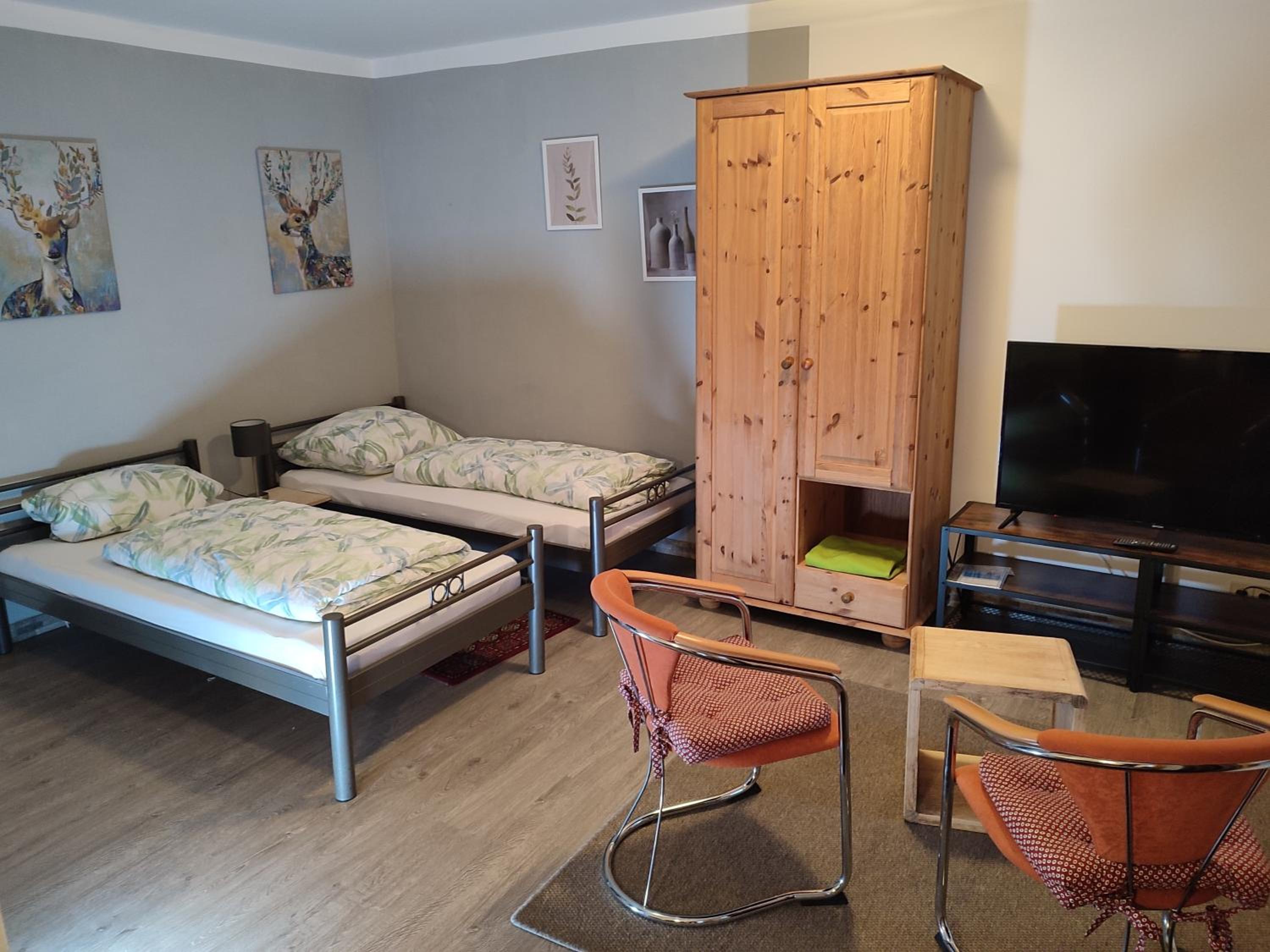 One-Bedroom Apartment photo 1