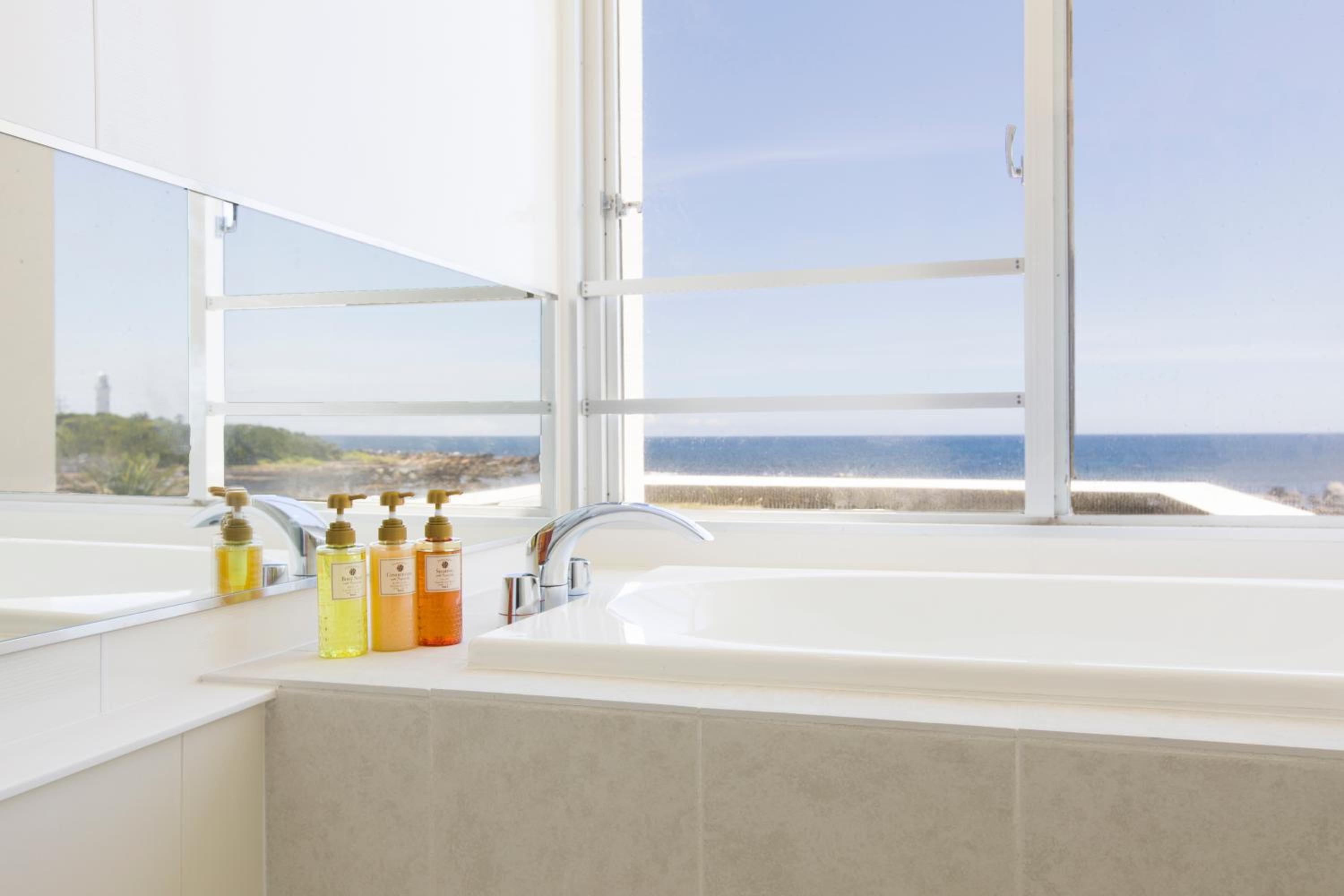 Triple Room with Private Bathroom photo 2