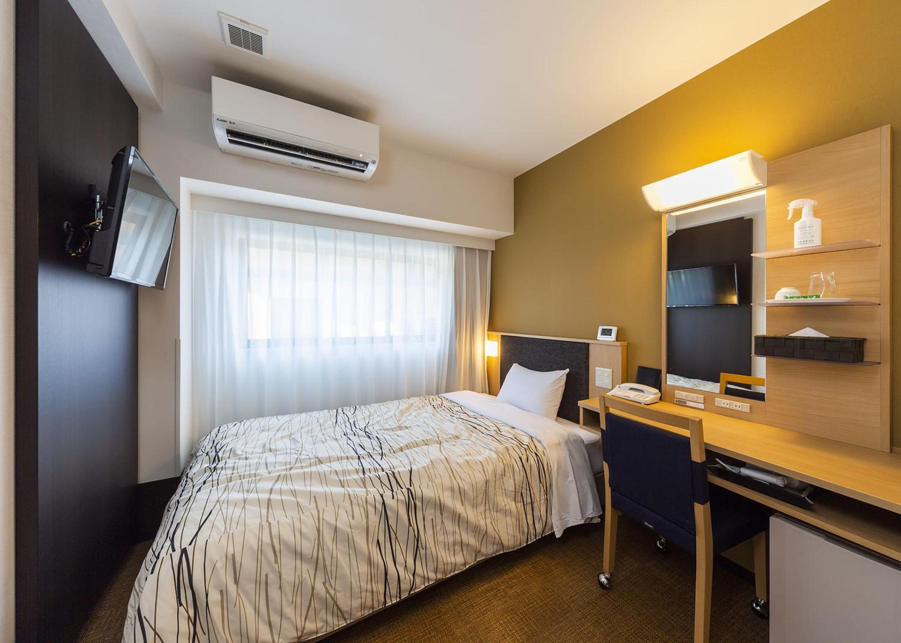 Single Room - Photo 1