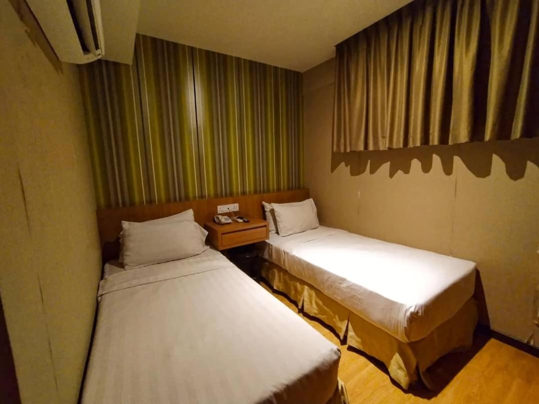 Twin Room - Photo 4