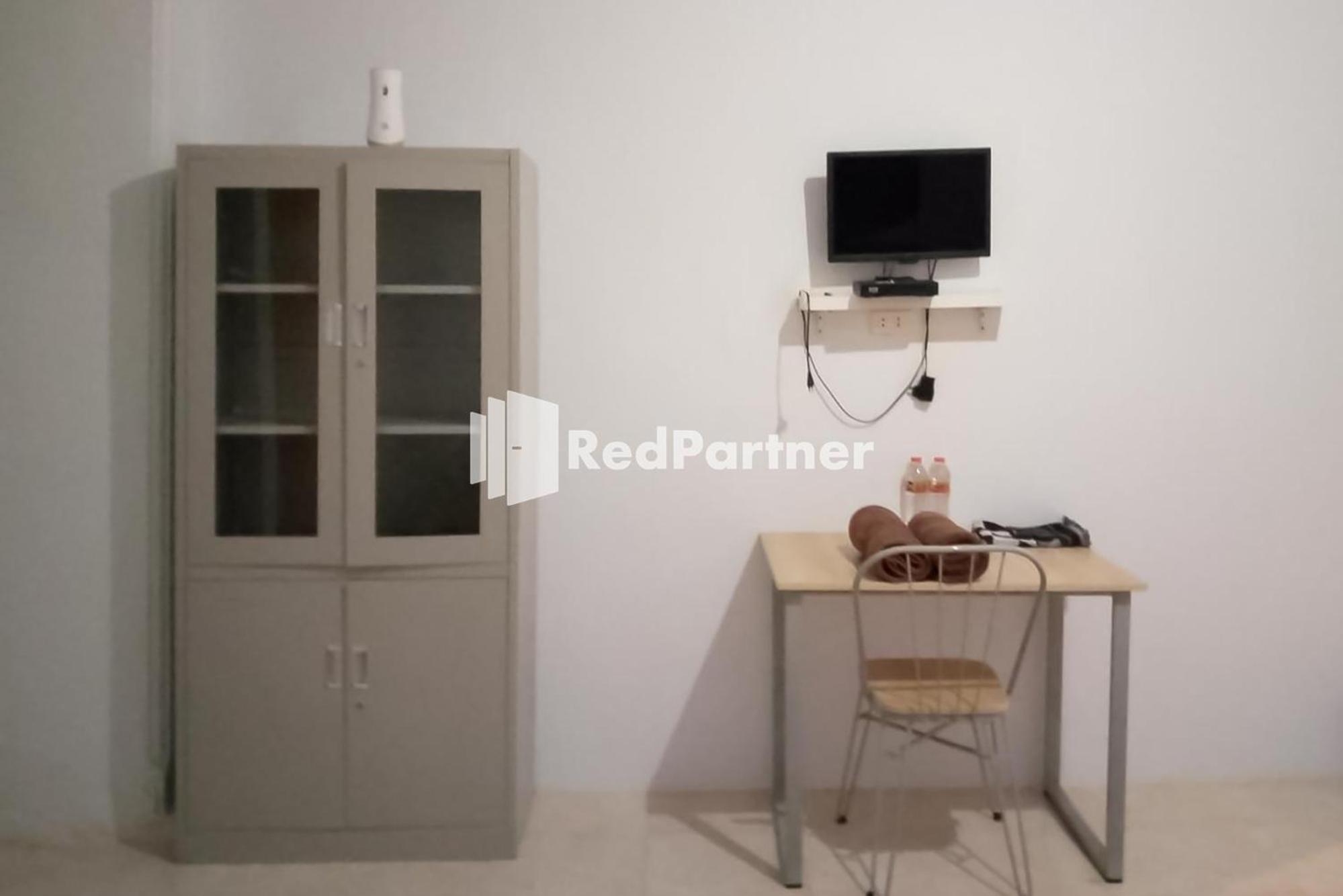 Economy Double Room photo 2