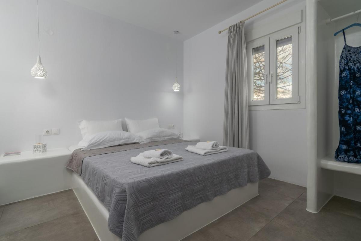 Deluxe King Room photo 2