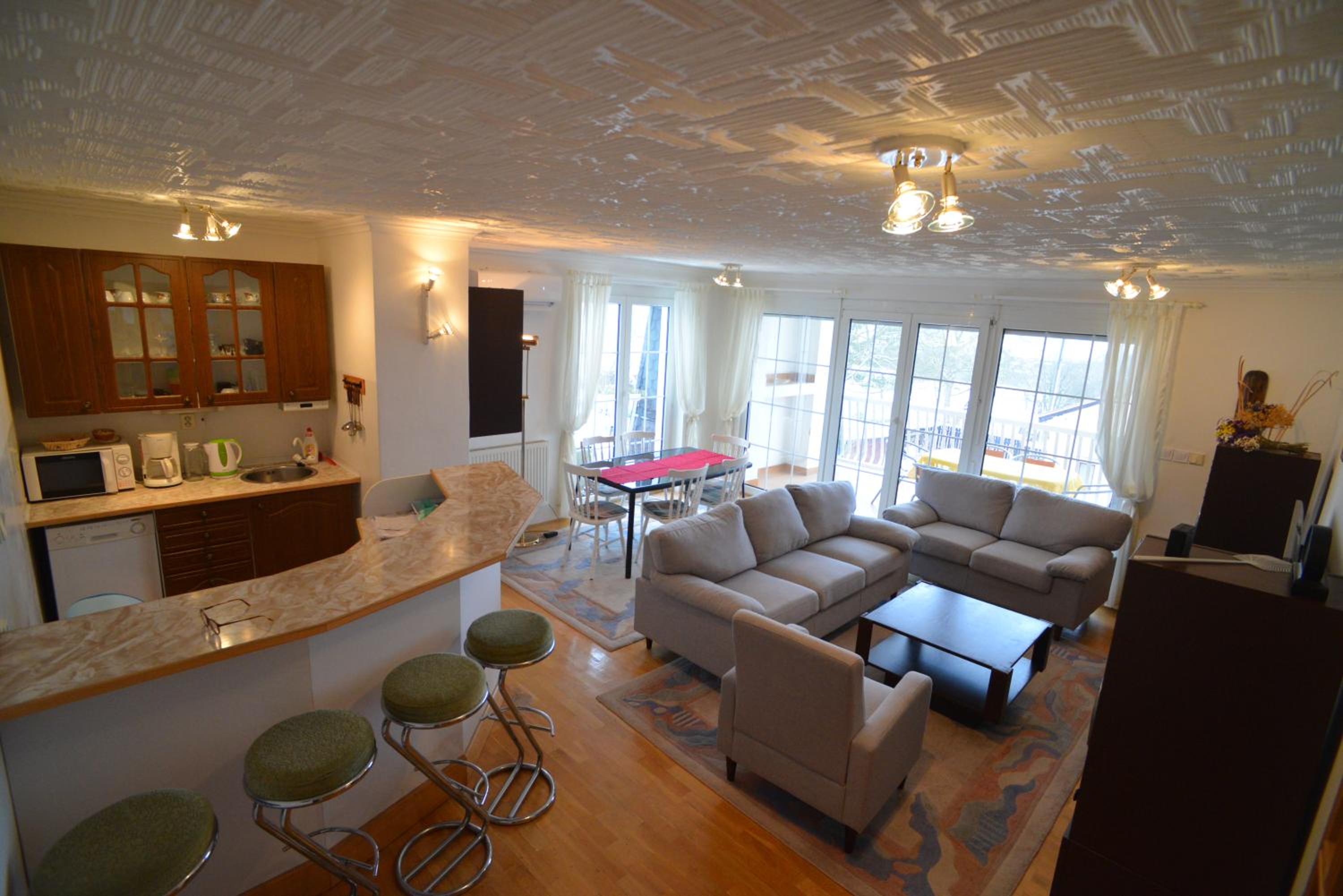 Three-Bedroom Apartment photo 1