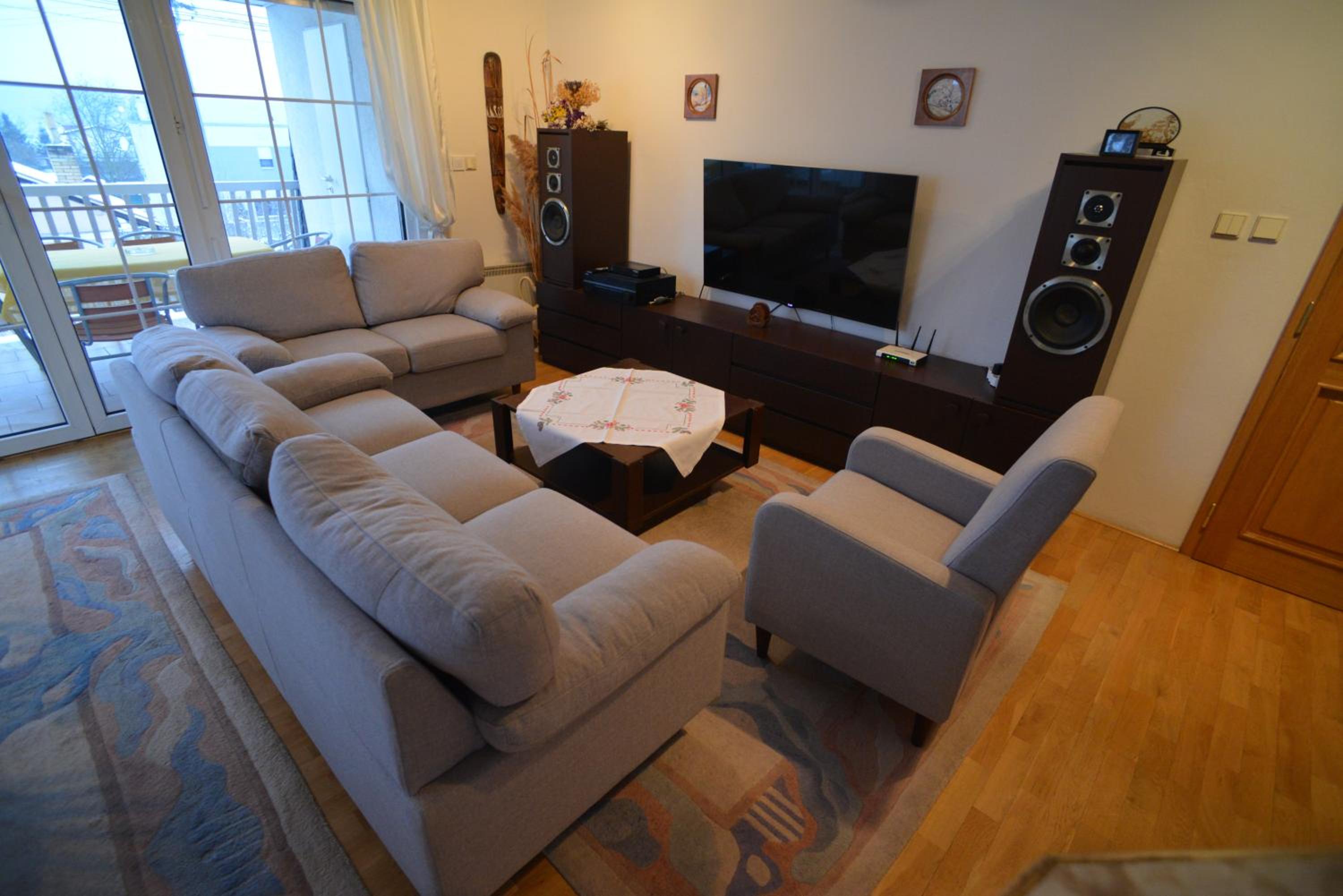Three-Bedroom Apartment photo 3