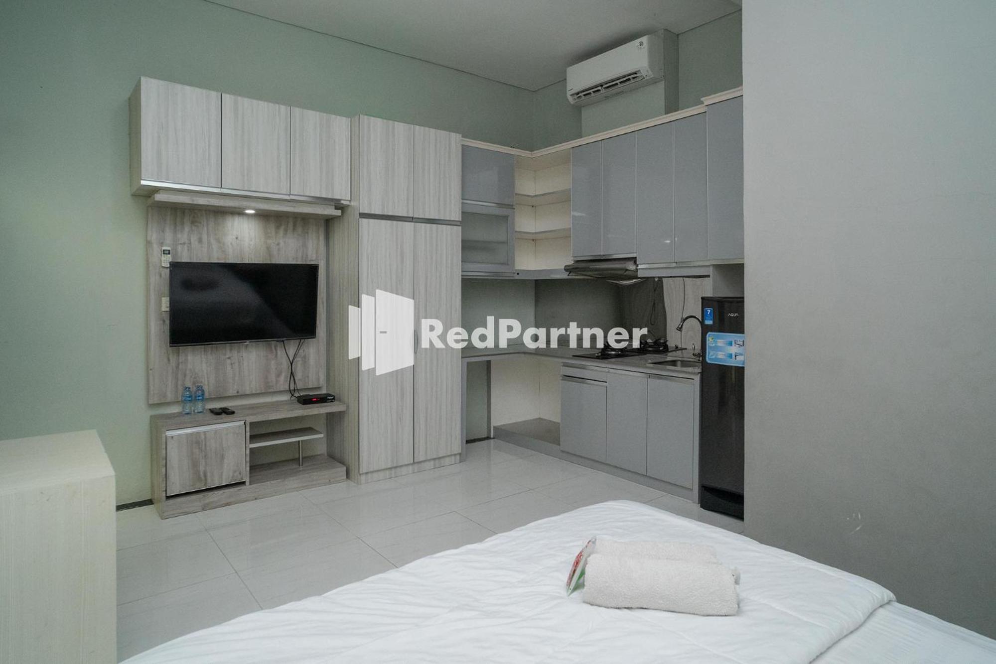 Deluxe Room - Photo 6