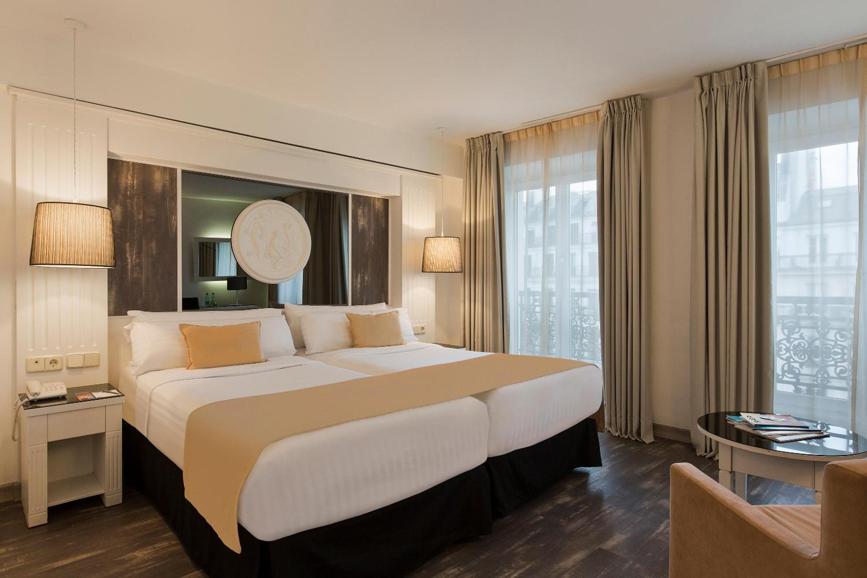 Premium Twin Room photo 1