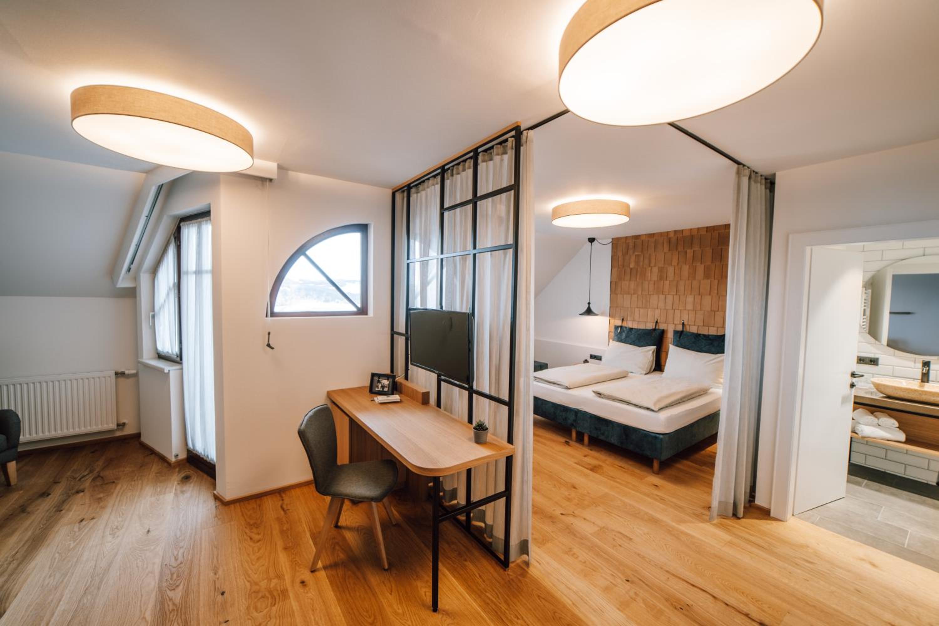 Deluxe Suite - Photo 1