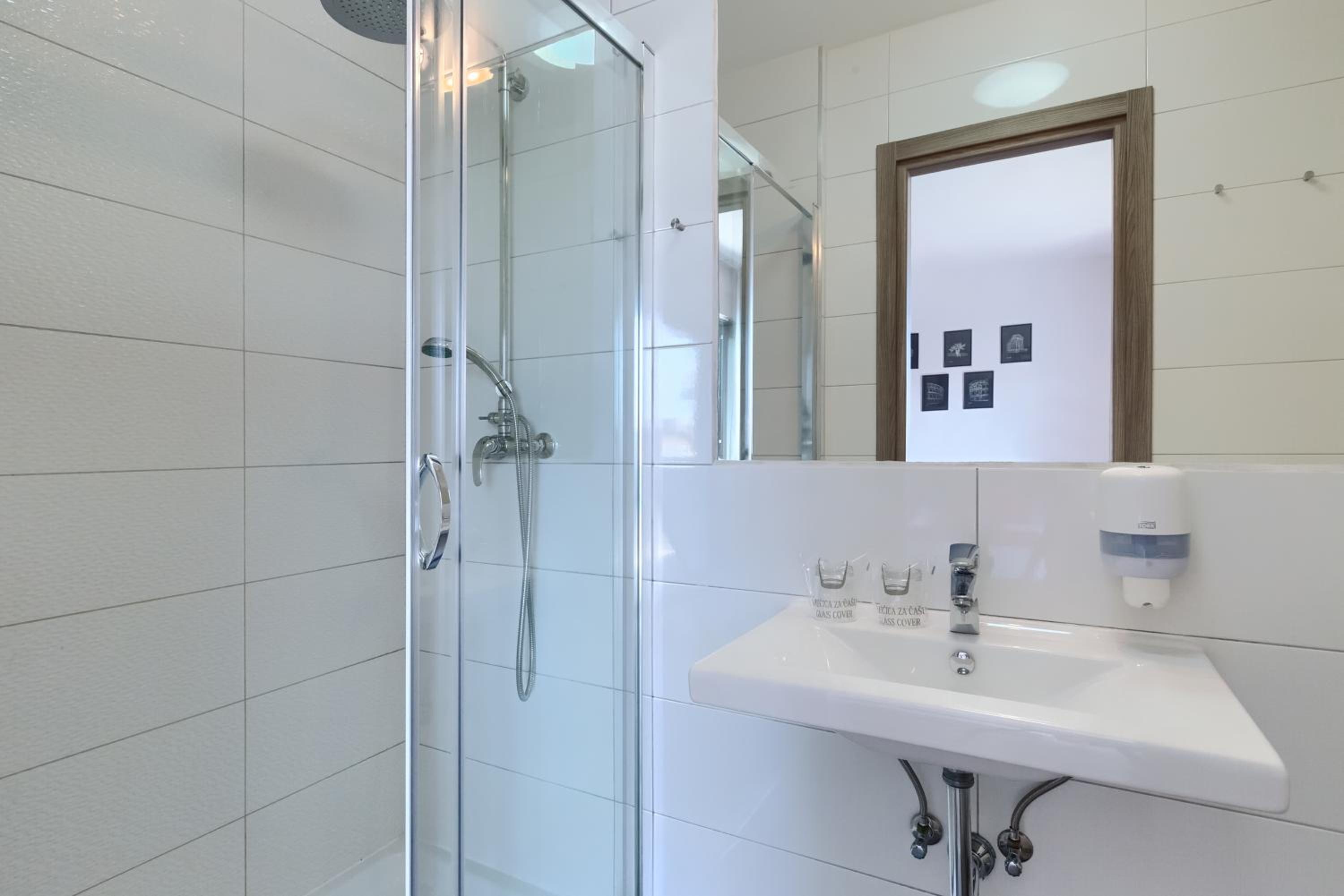Triple Room with Balcony photo 3