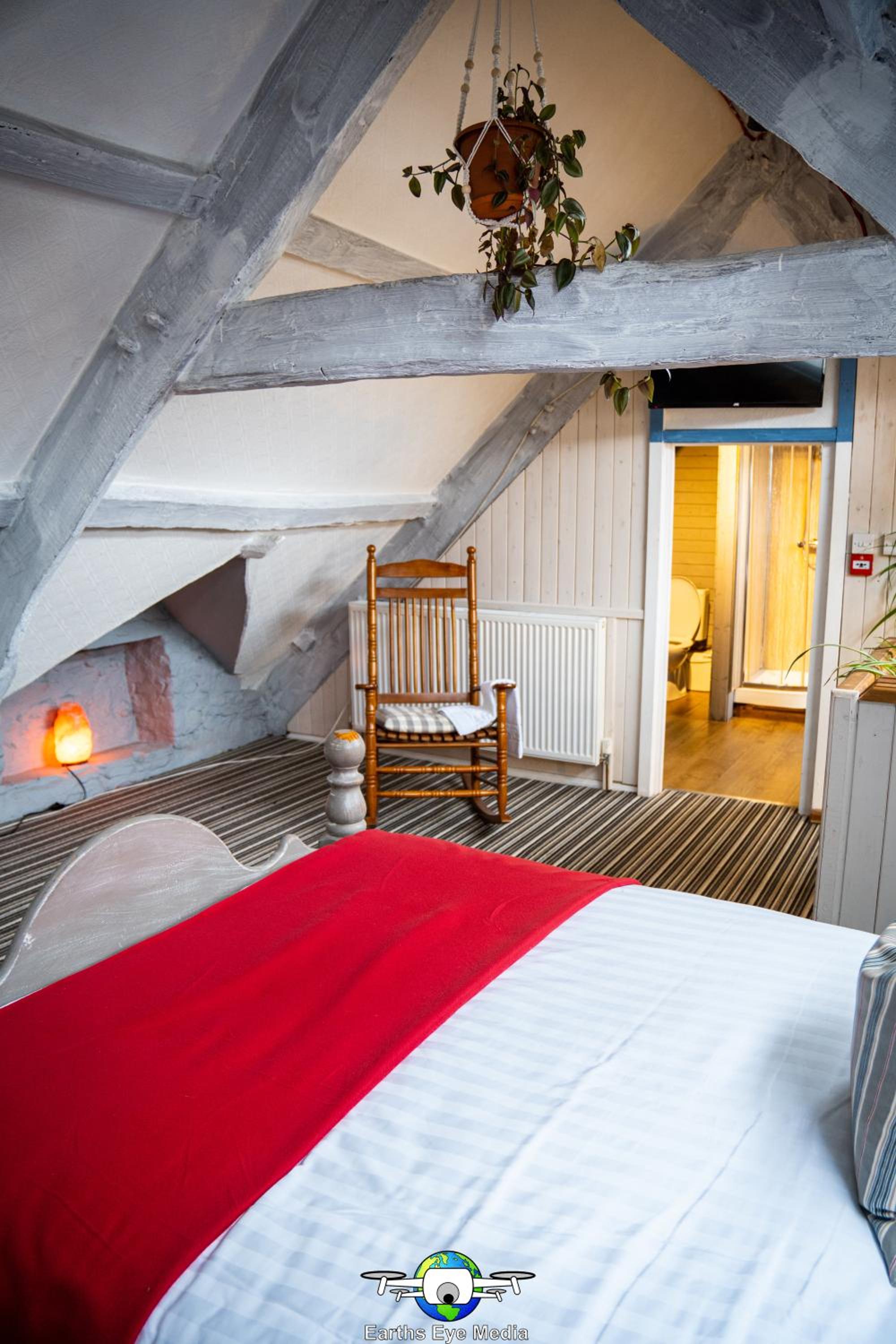 Deluxe Double Room - Photo 3