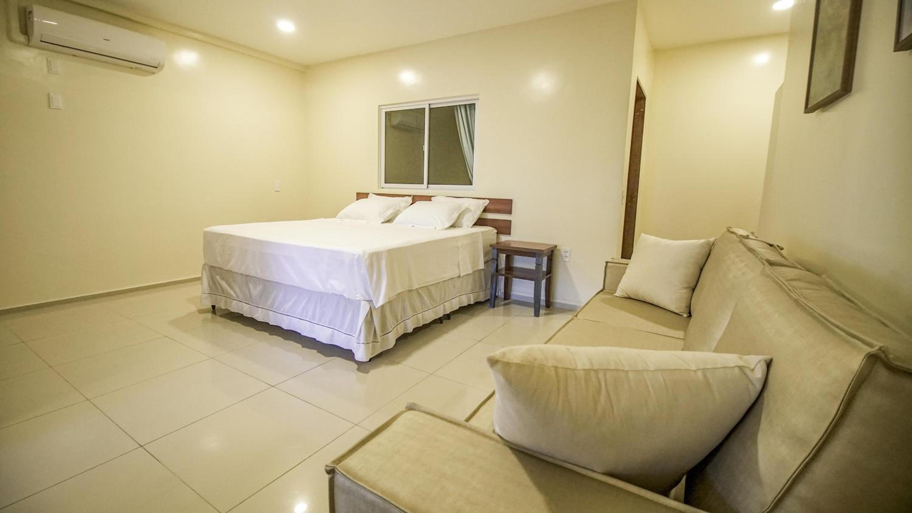Quadruple Room with Sea View - Photo 1