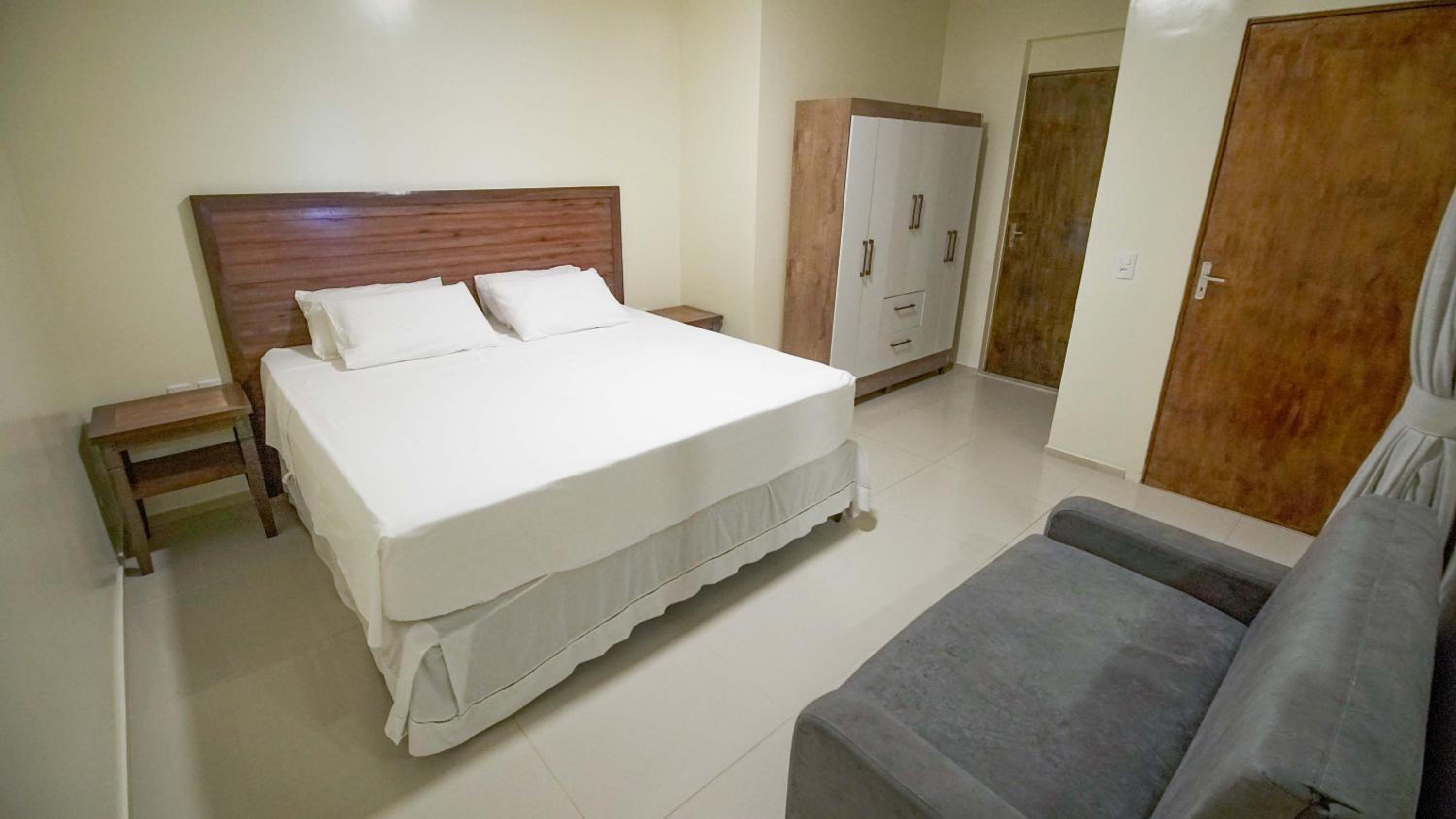 Quadruple Room with Sea View - Photo 5