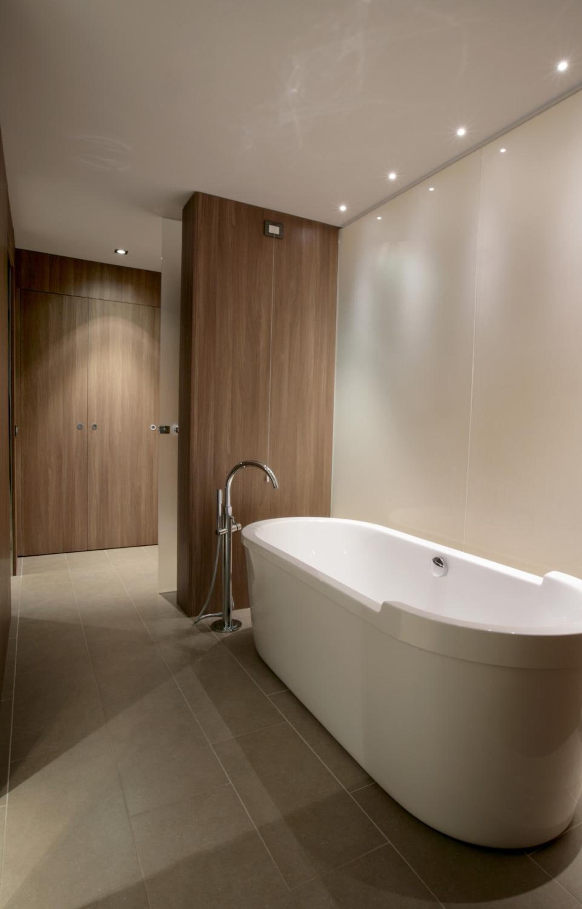 Suite - Photo 2