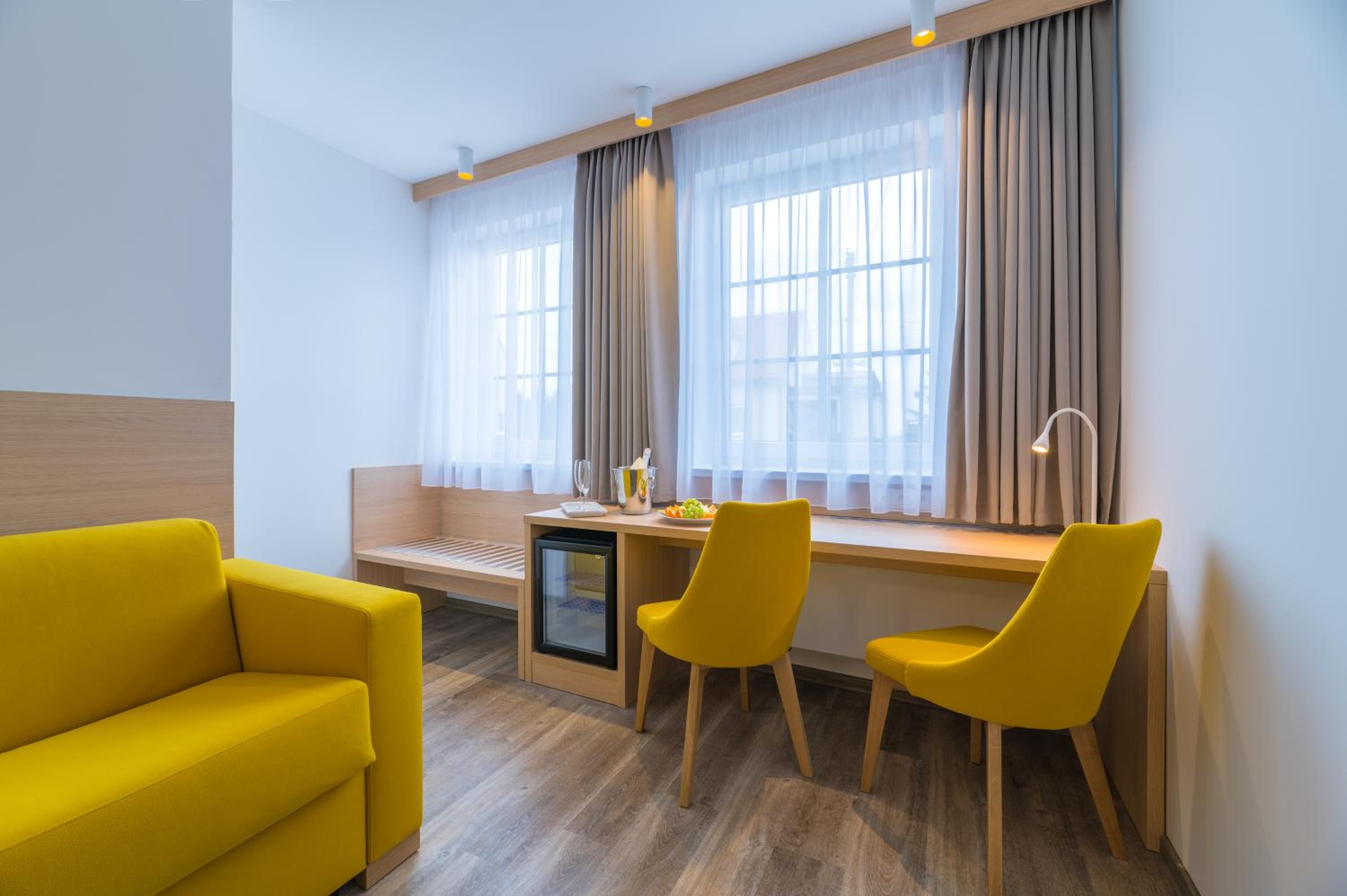 Double Room - Photo 7