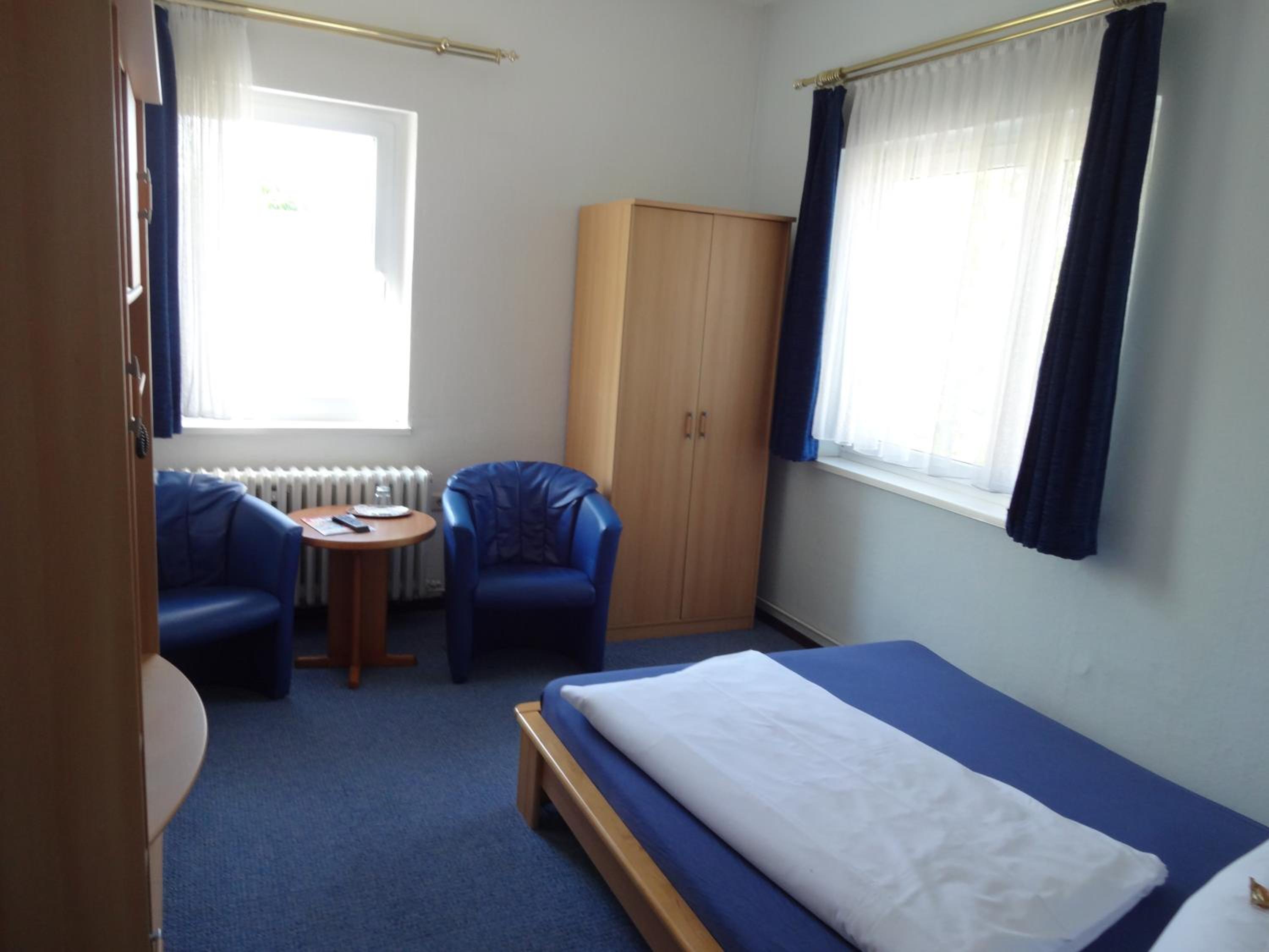 Large Single Room photo 2
