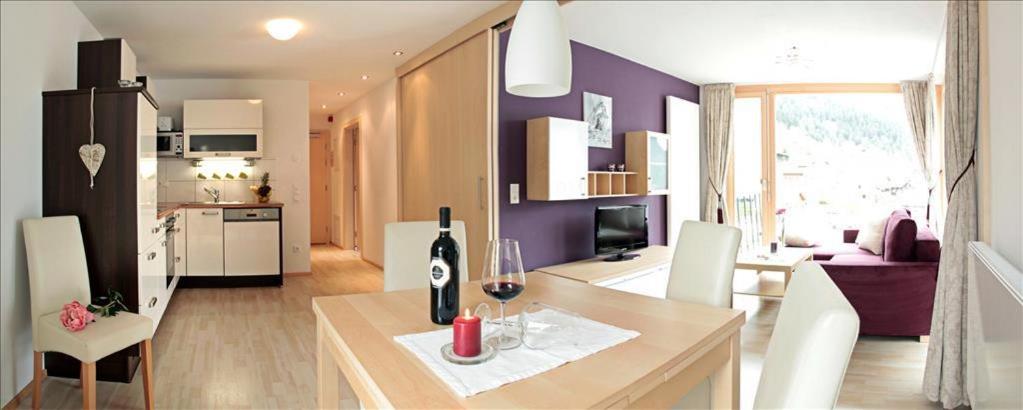 One-Bedroom Apartment photo 3