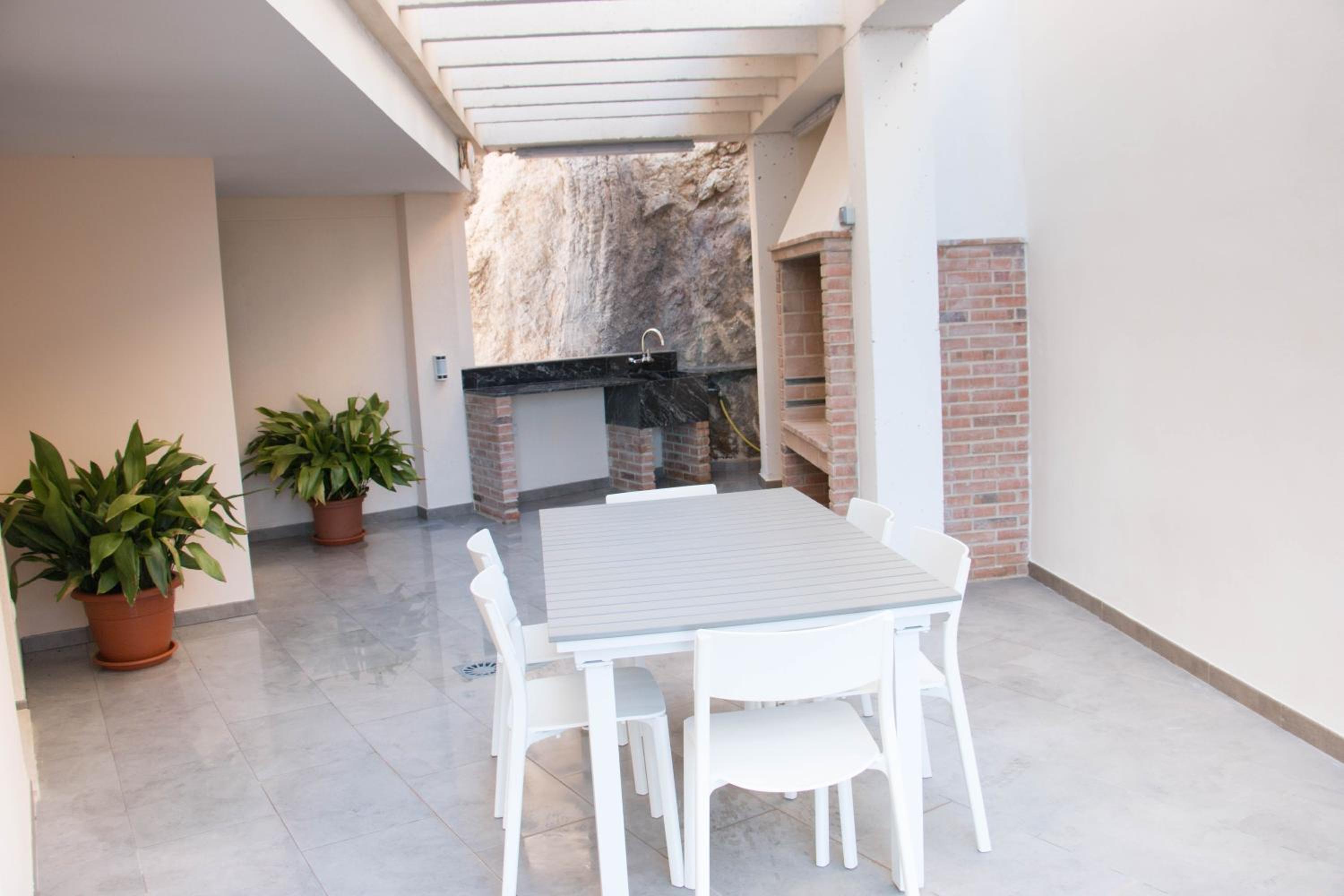 Four-Bedroom Vacation Home photo 2