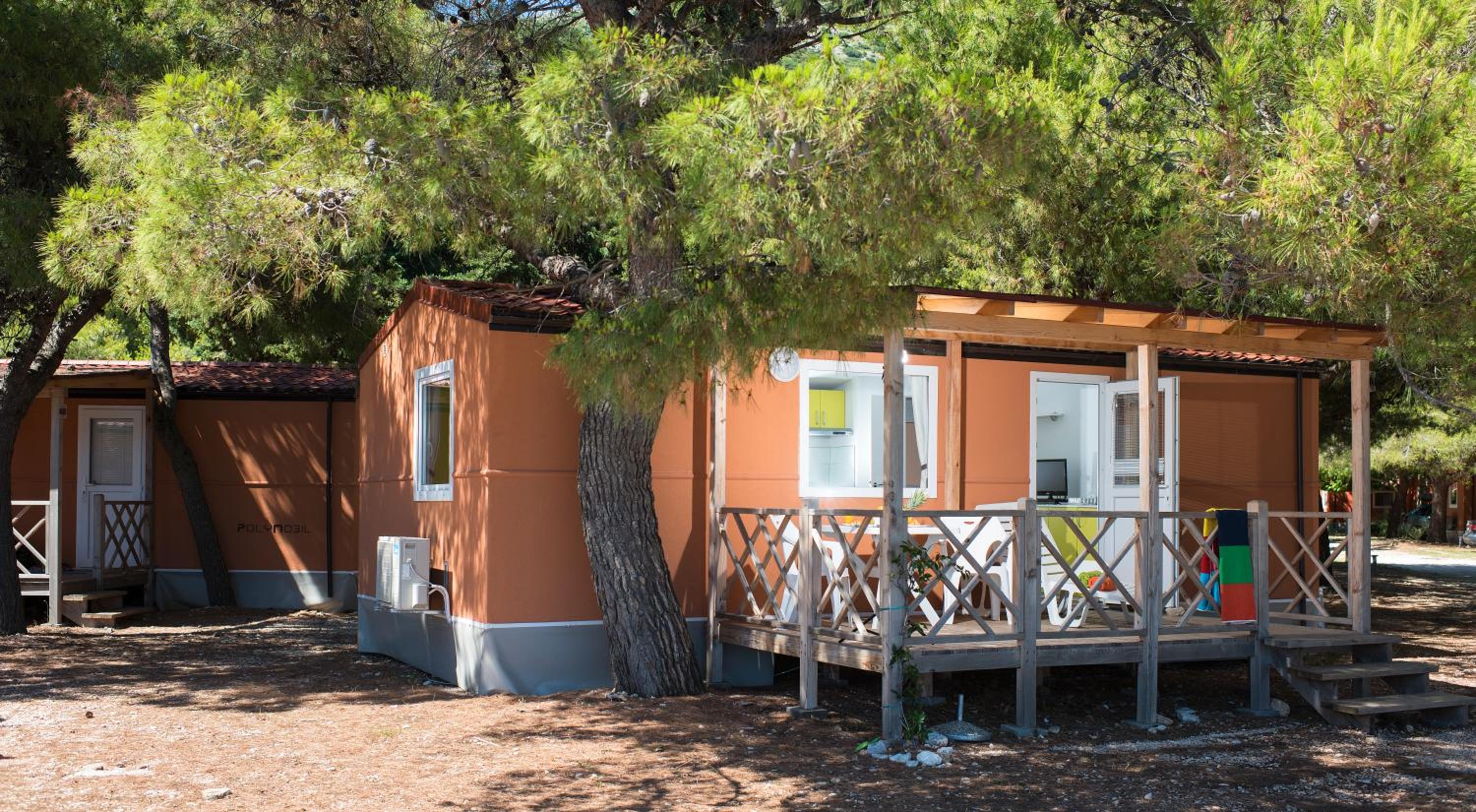 Superior Two-Bedroom Mobile Home – Premium zone - Photo 2