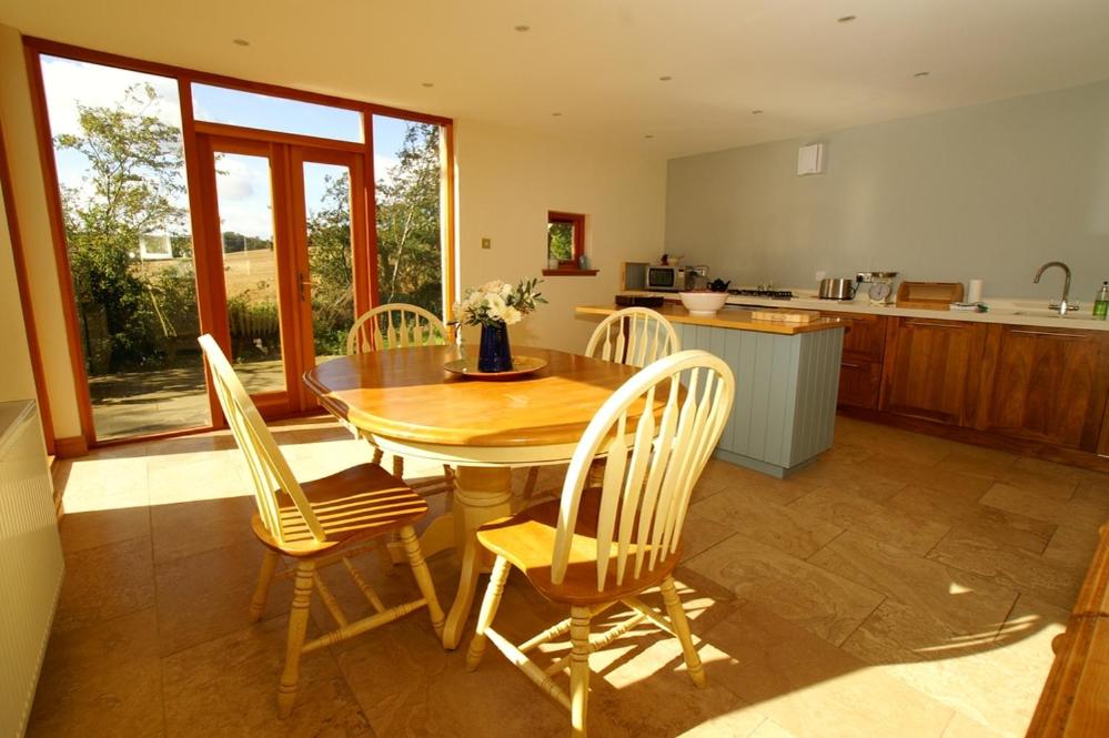 Three-Bedroom House photo 2