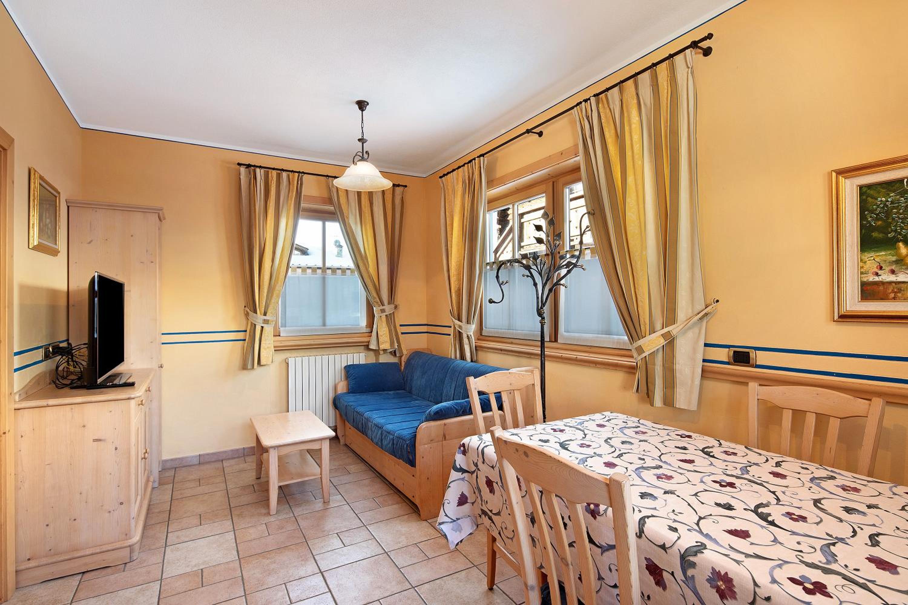 Superior One-Bedroom Apartment - City View
