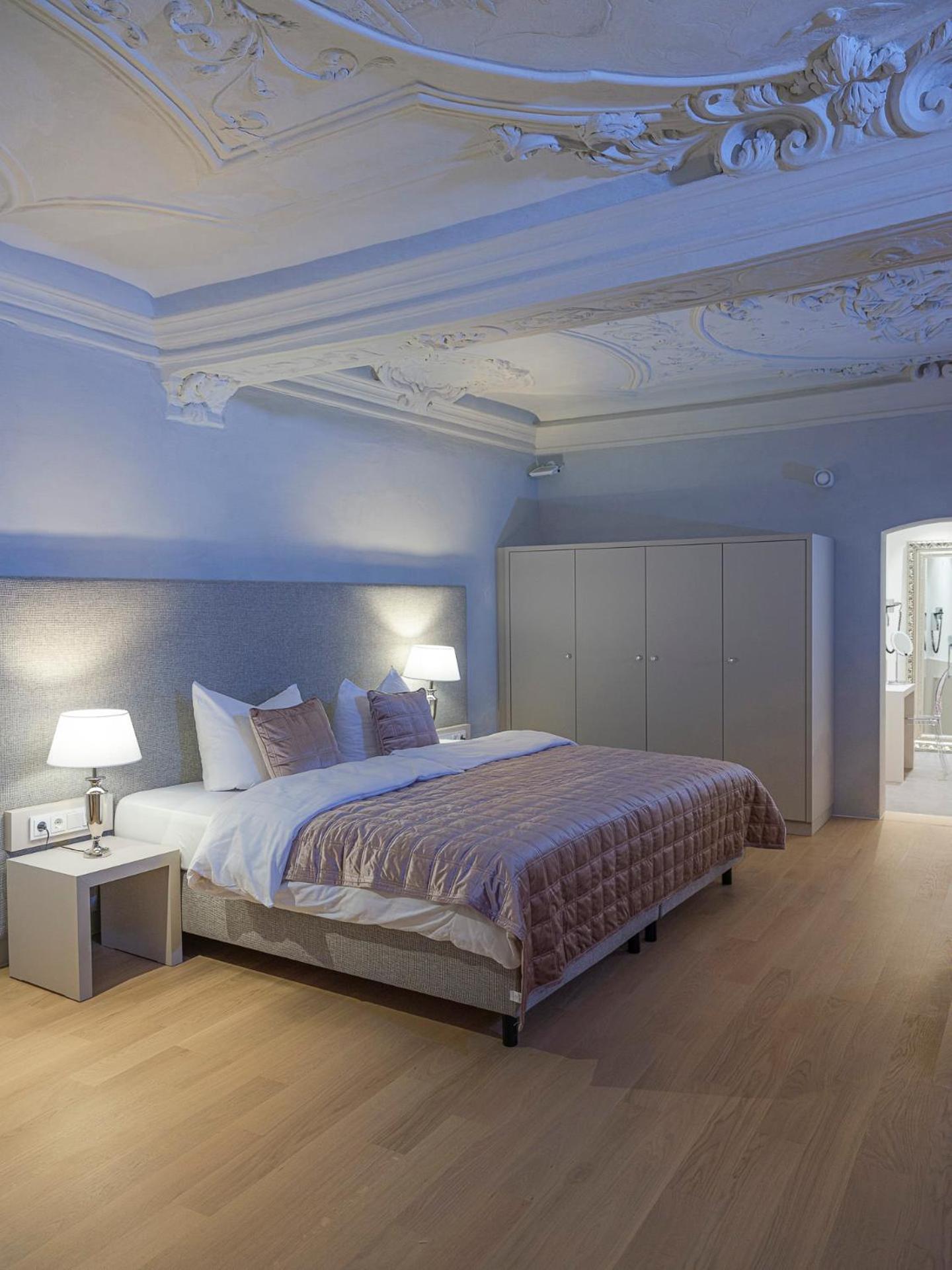 Superior Suite - Photo 2