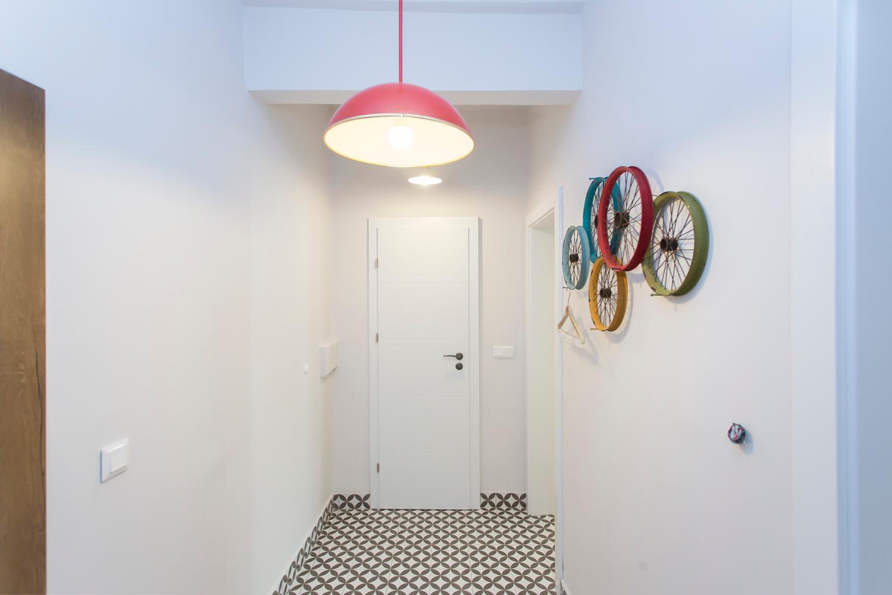 One-Bedroom Apartment - Photo 14