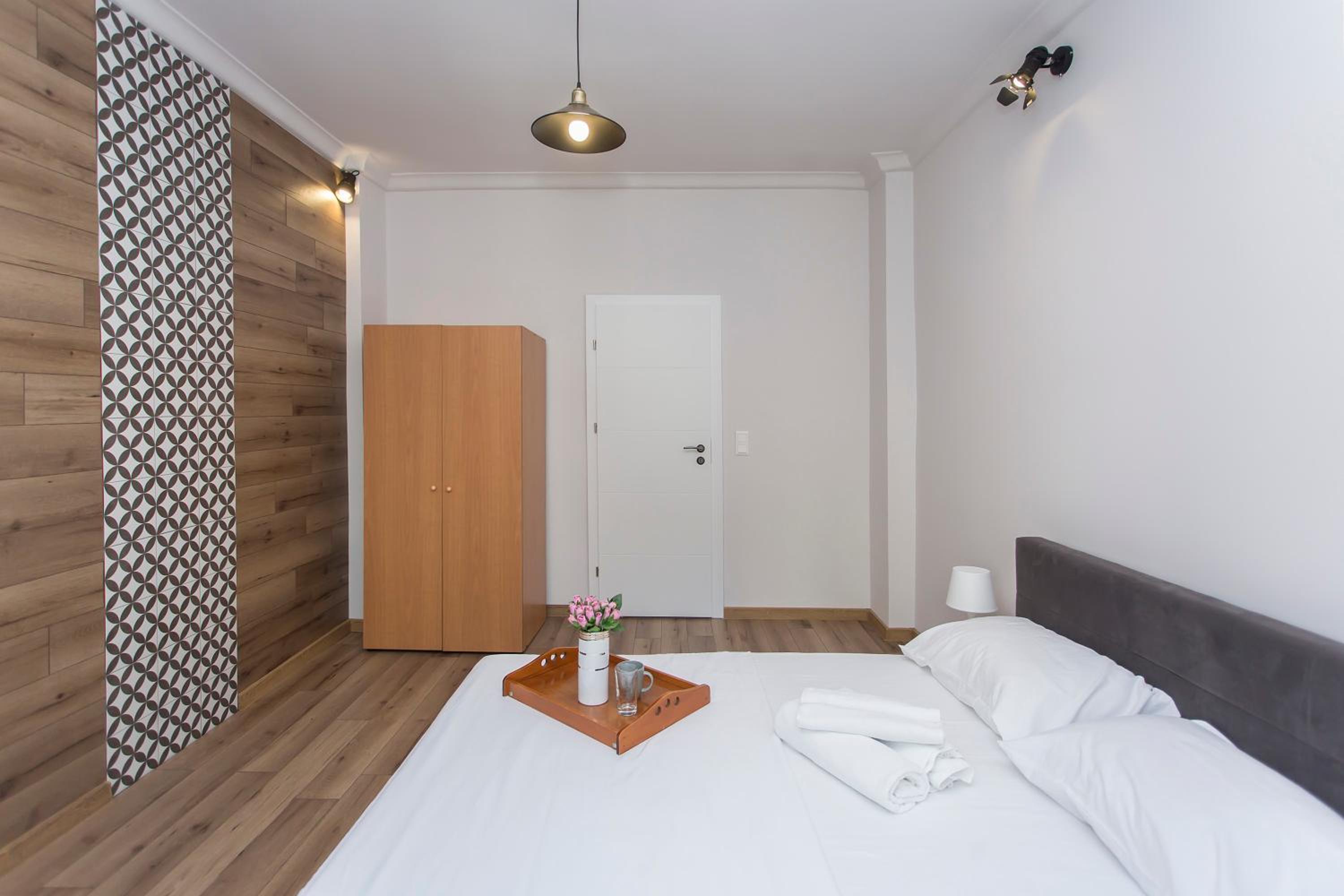 One-Bedroom Apartment - Photo 17