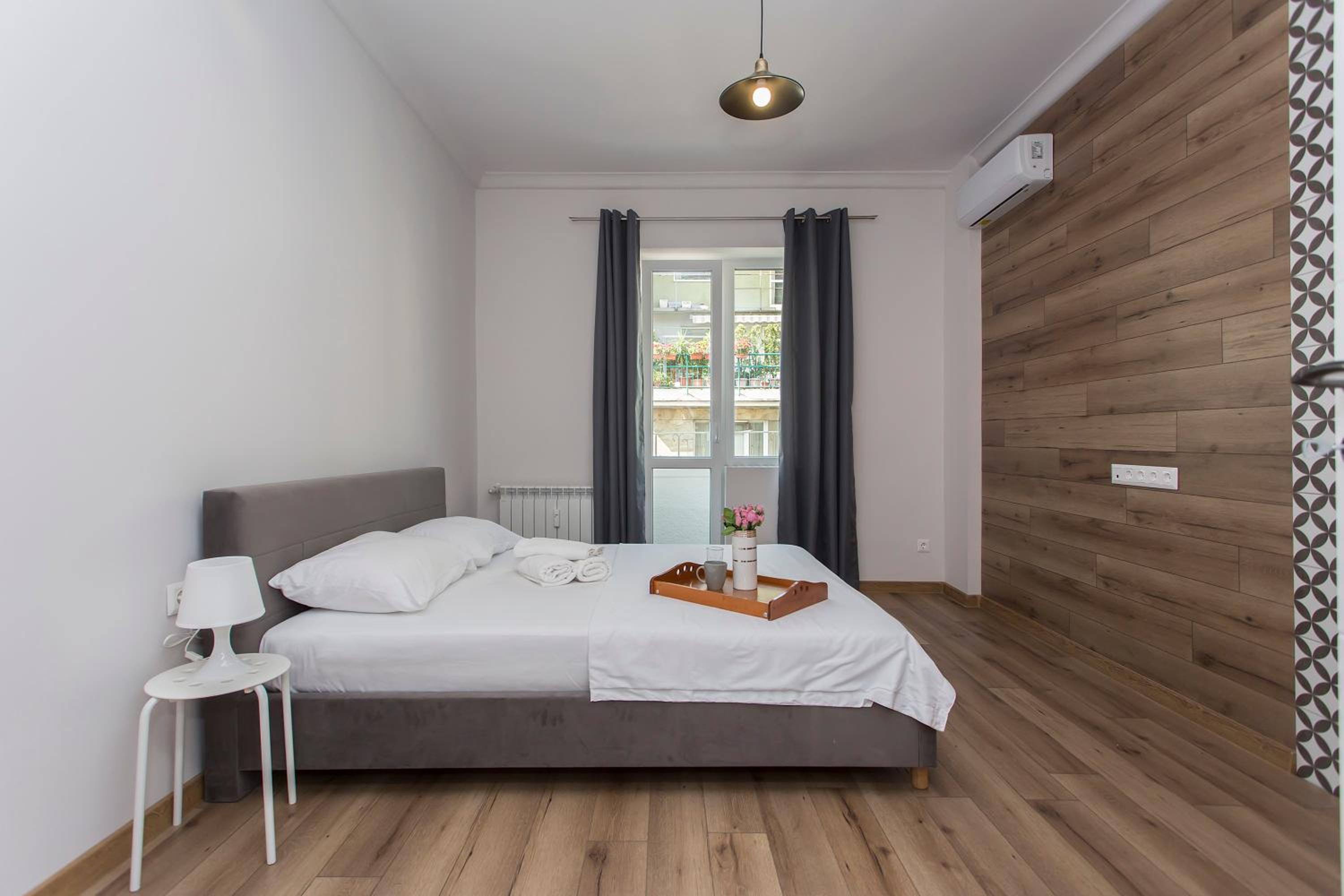 One-Bedroom Apartment - Photo 18