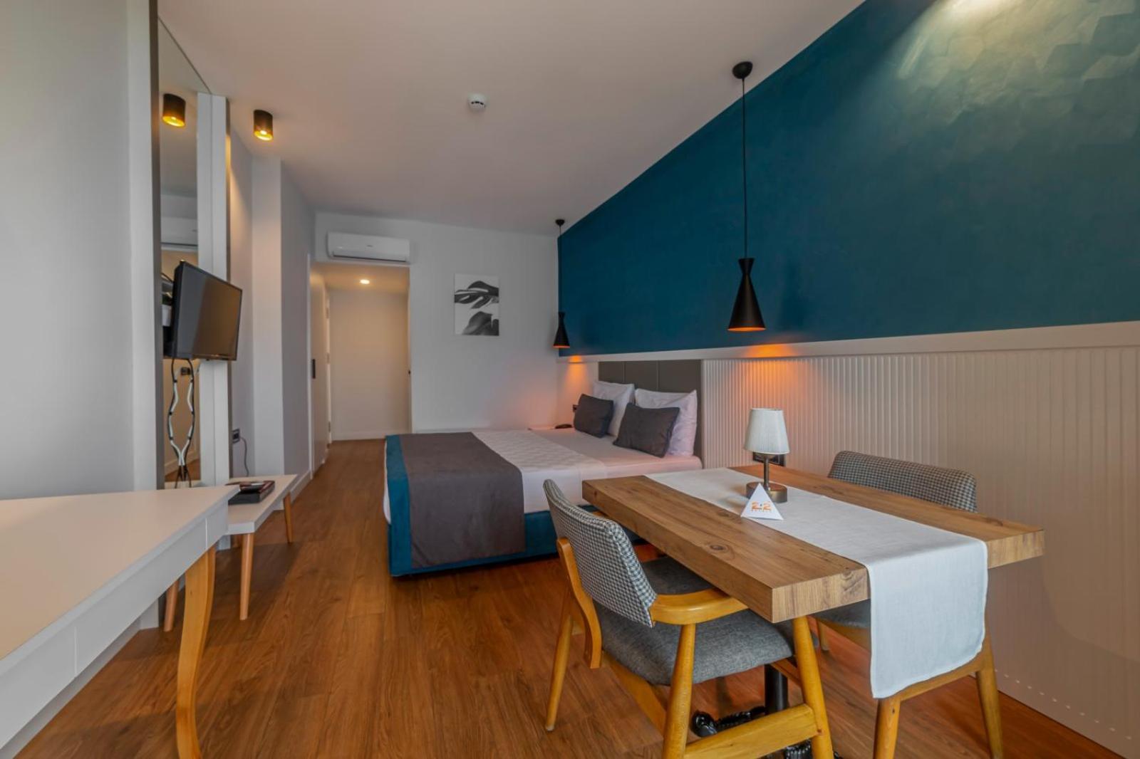 Suite with Sea View