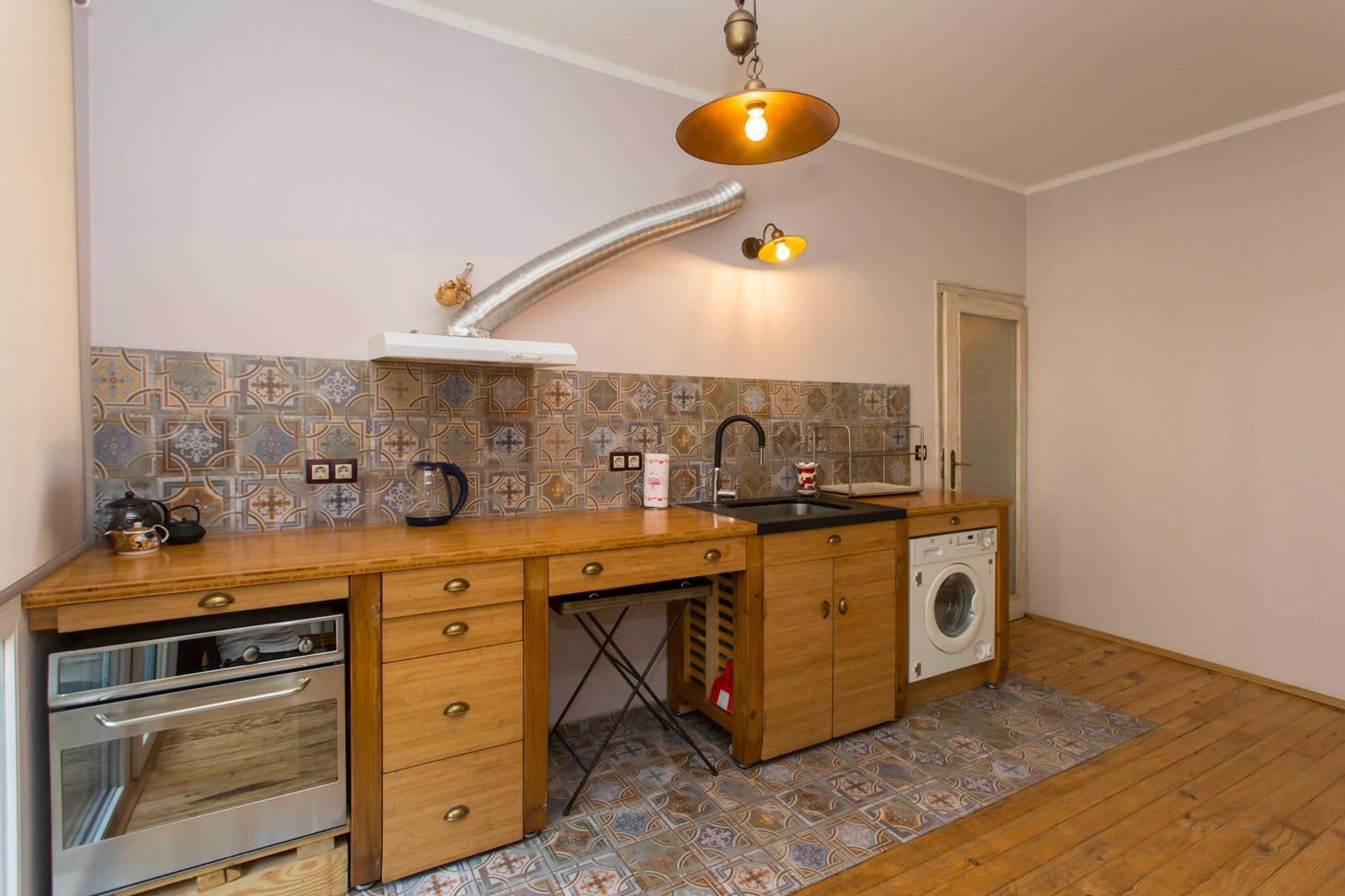 Two-Bedroom Apartment - Photo 21