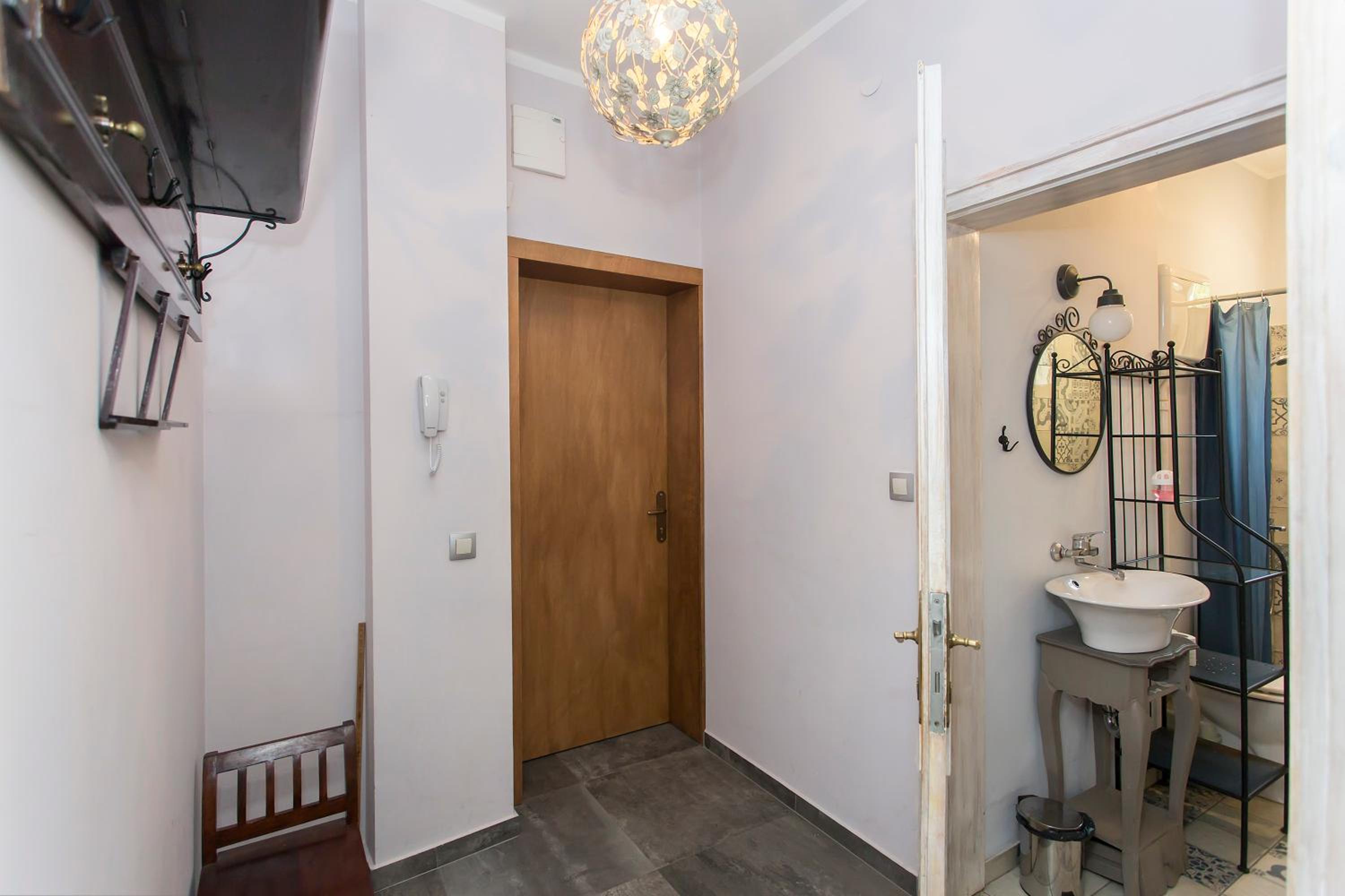 Two-Bedroom Apartment - Photo 13