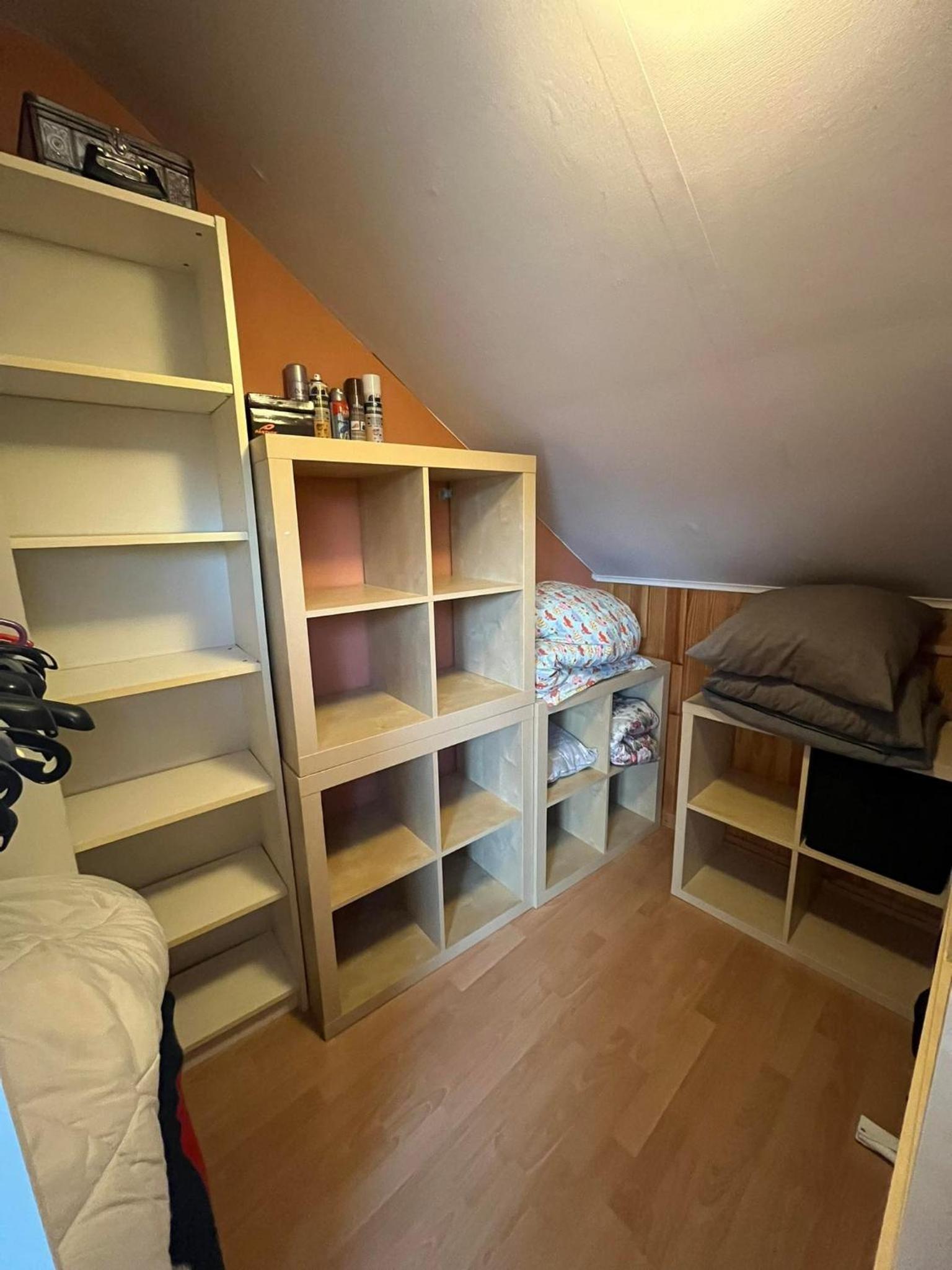 Three-Bedroom House photo 3