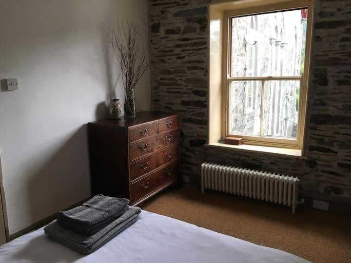 Two-Bedroom House - Photo 31