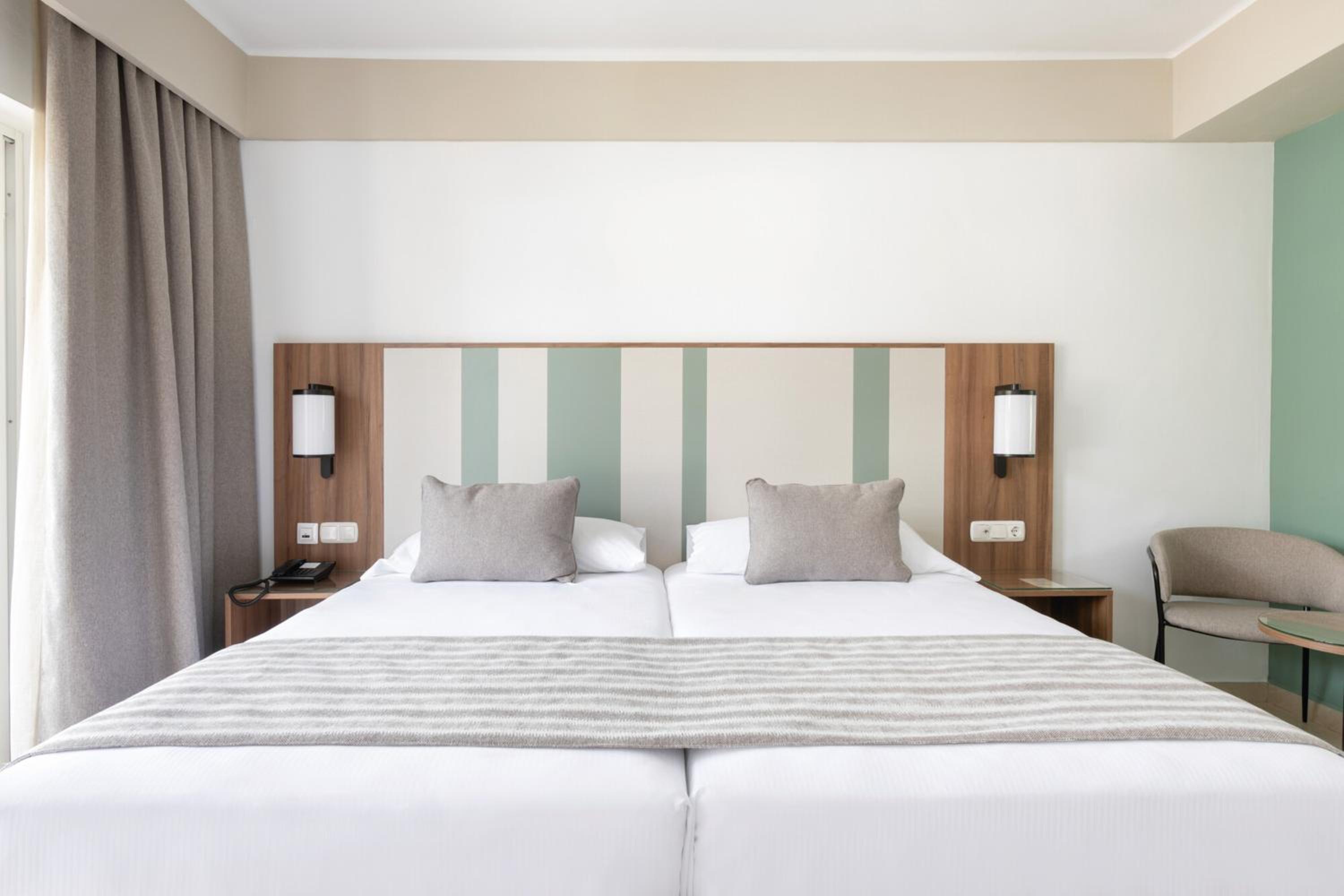 Double Room - Photo 3
