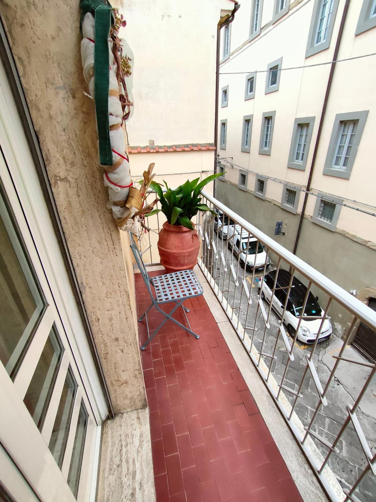 One-Bedroom Apartment - Photo 39