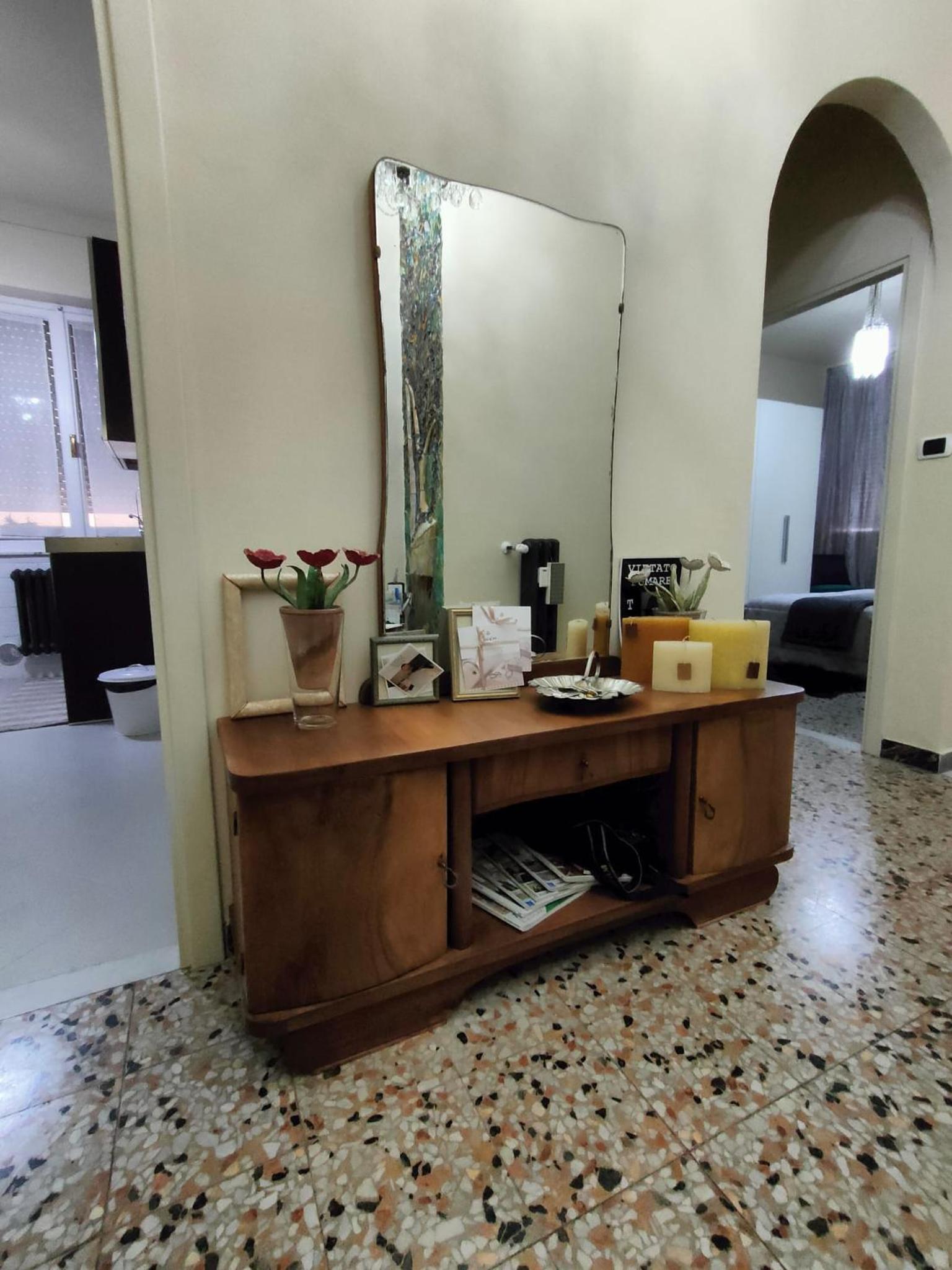 One-Bedroom Apartment - Photo 35