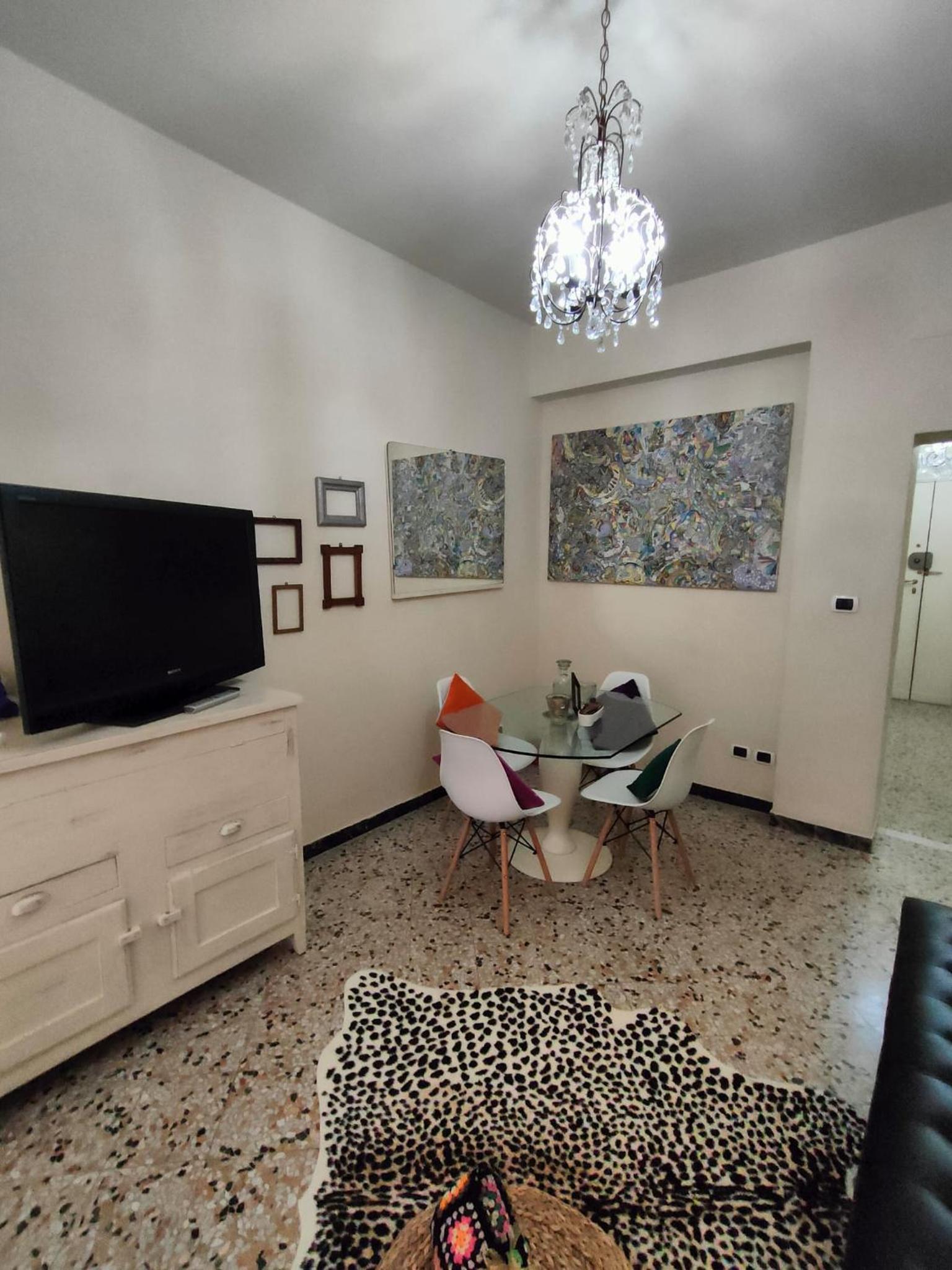 One-Bedroom Apartment - Photo 32