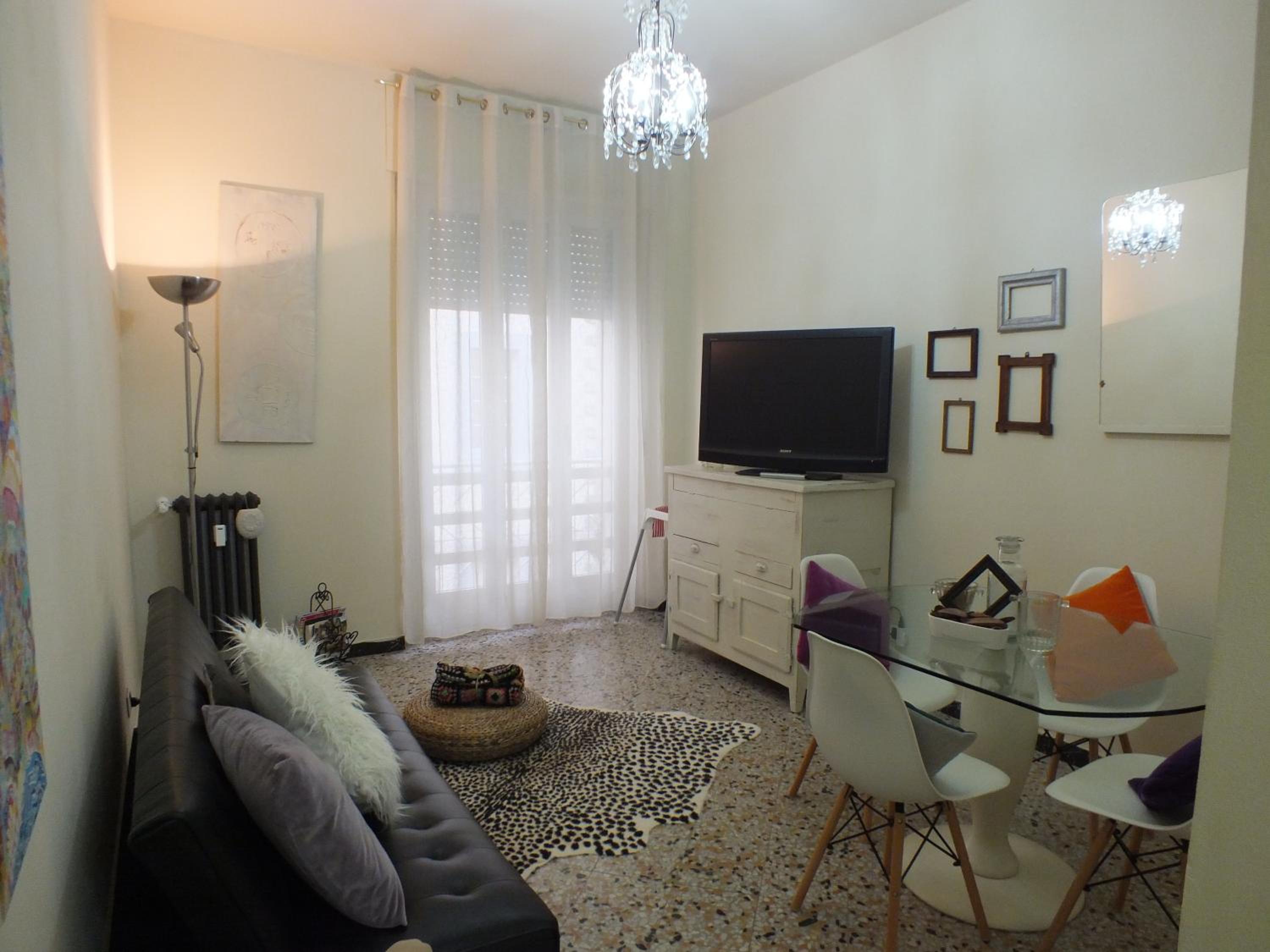 One-Bedroom Apartment - Photo 14