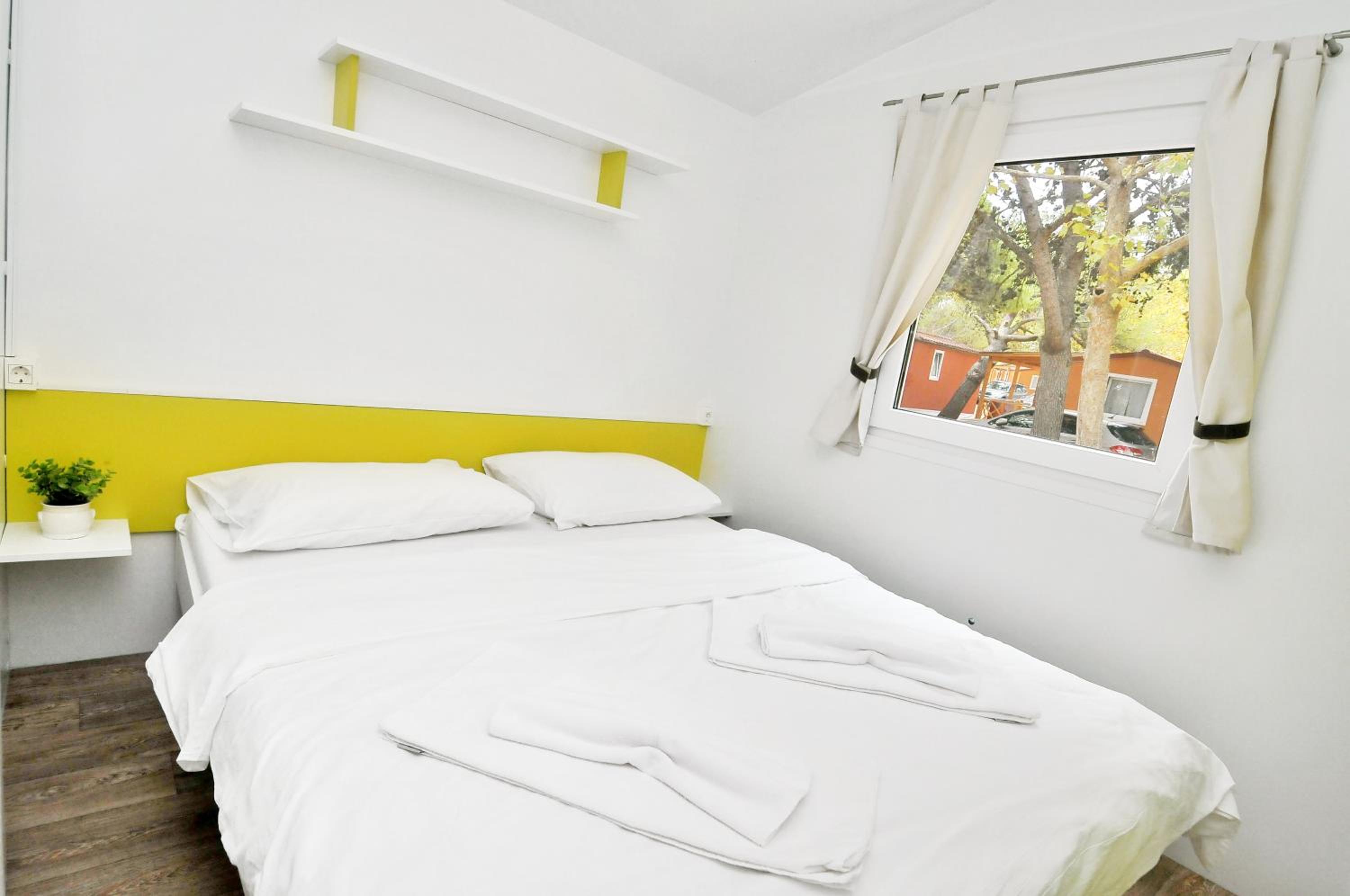 Standard Two-Bedroom Mobile Home - Photo 5