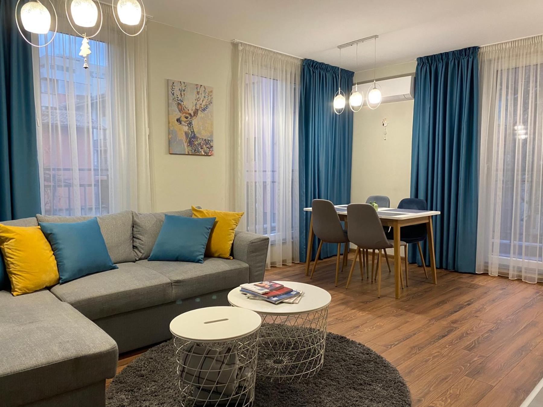 One-Bedroom Apartment - Photo 4