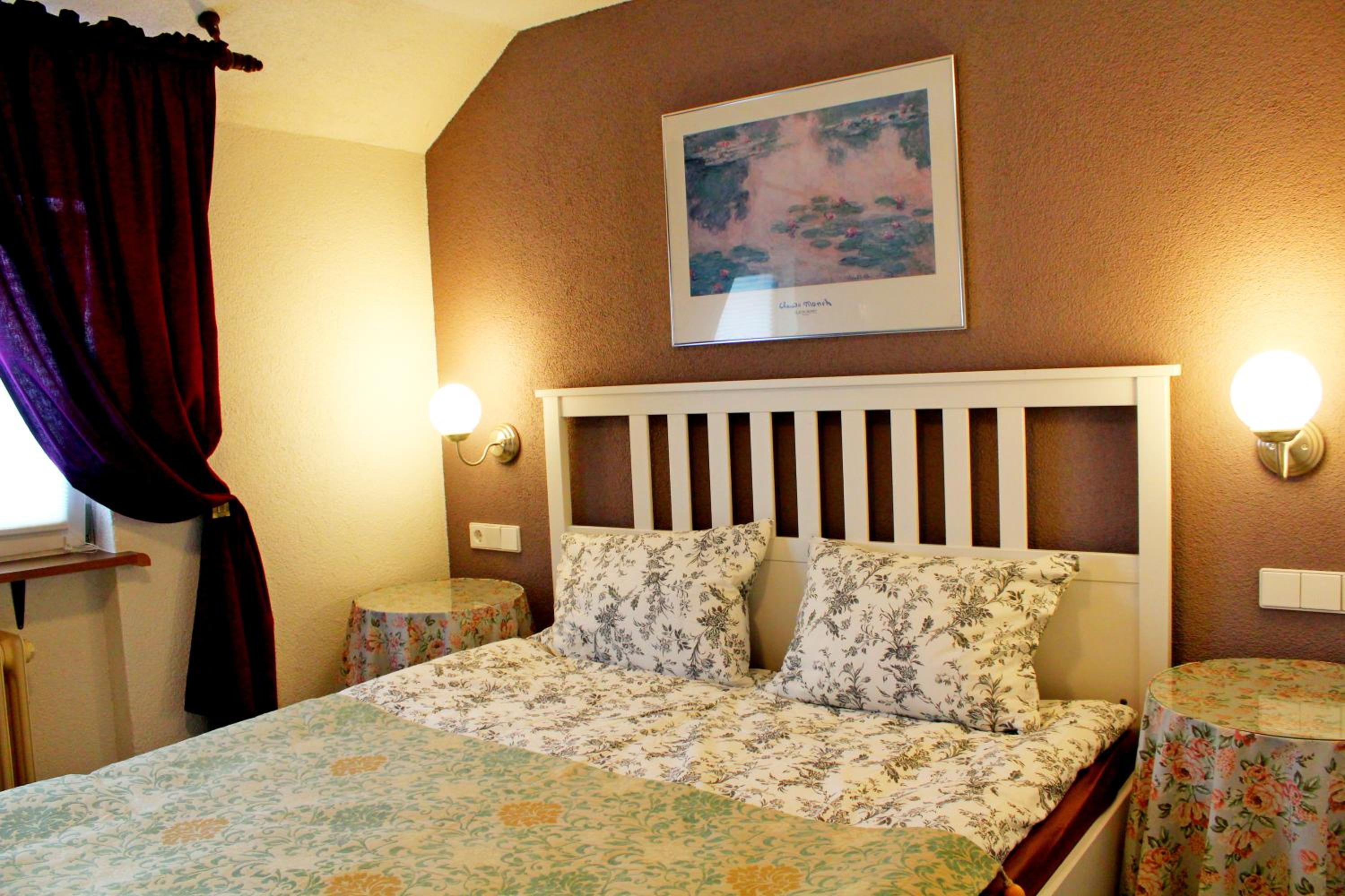 Standard Double Room with Shower