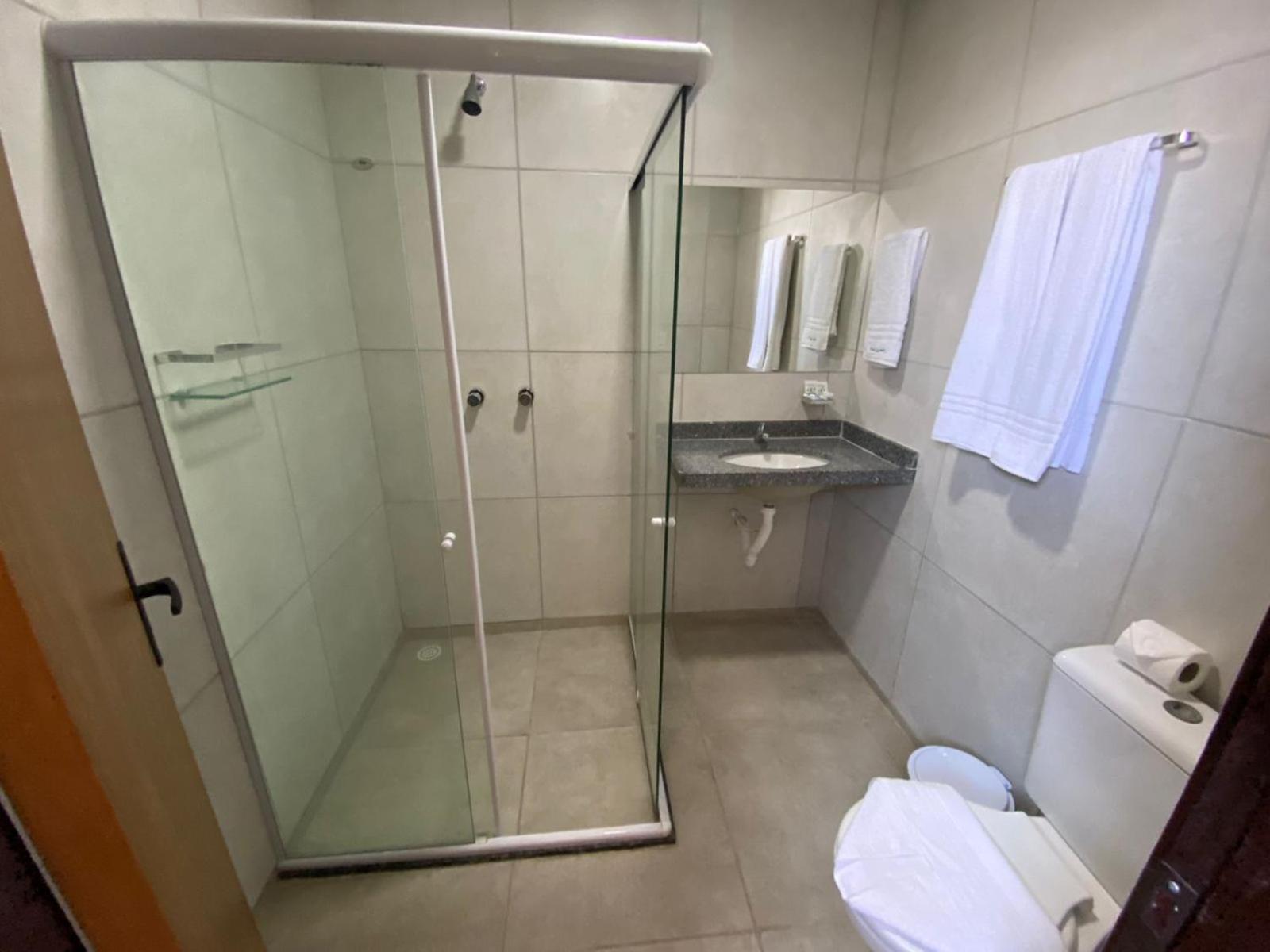 Standard Double Room - Photo 2