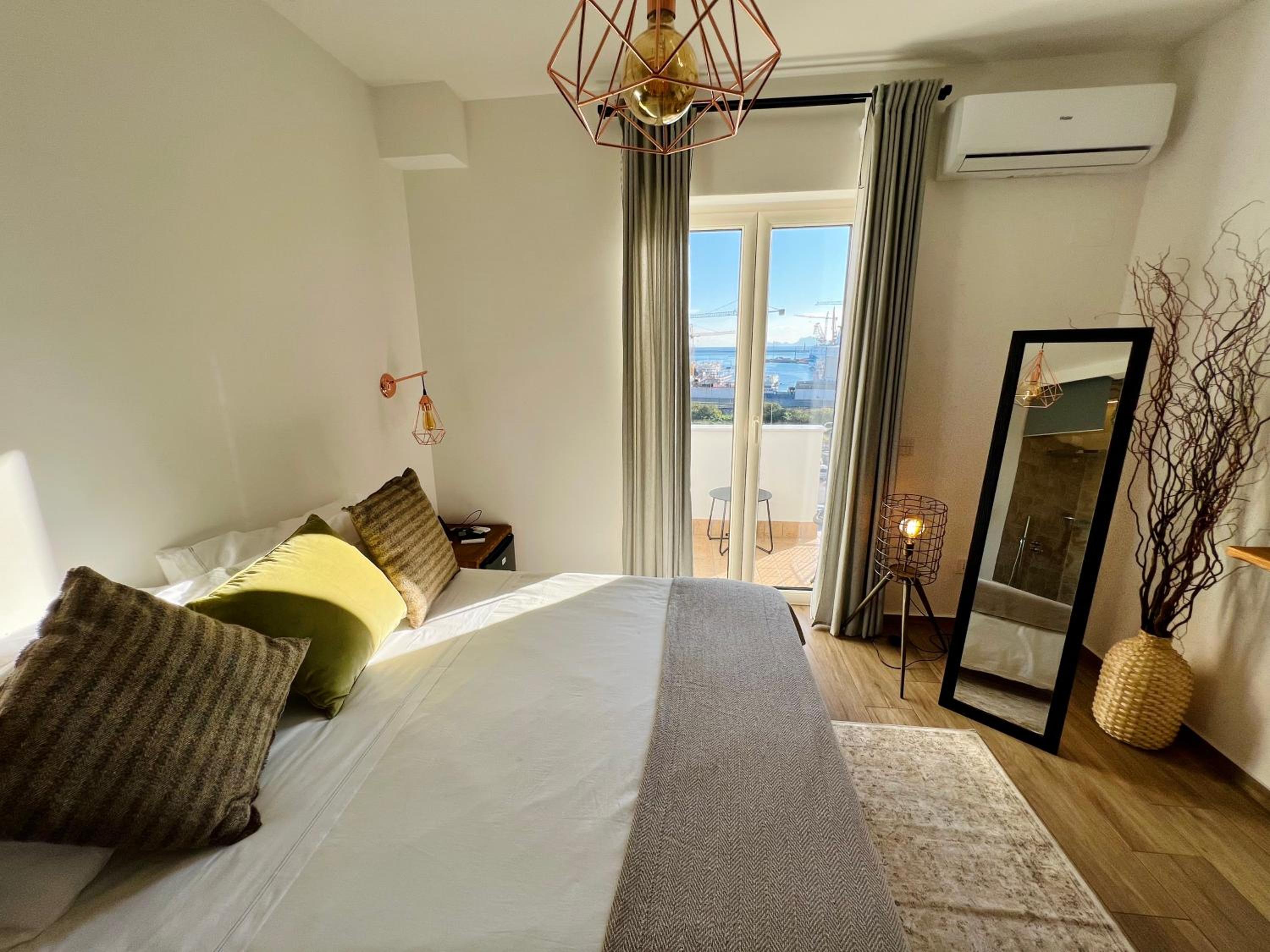 Double Room with Balcony and Sea View
