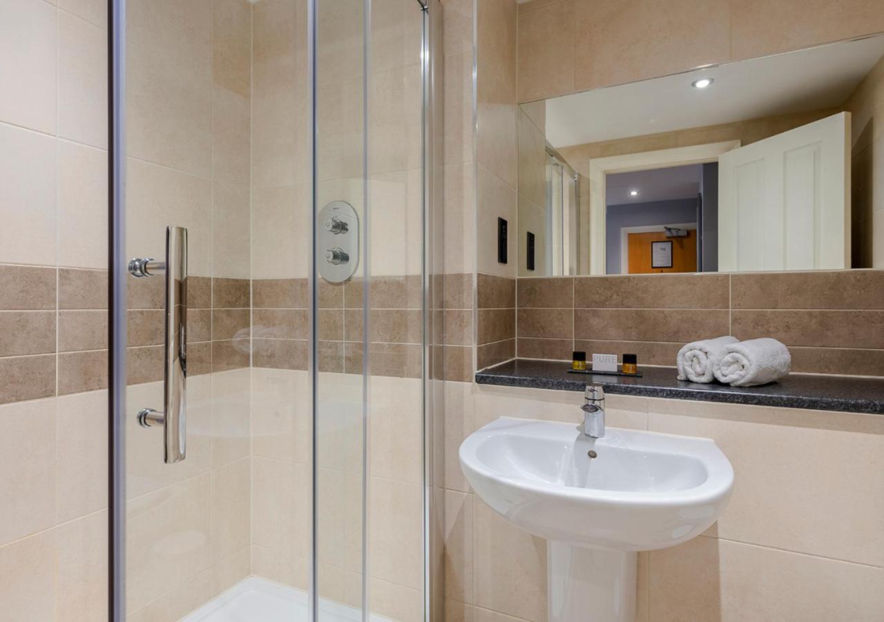 Double Room - Photo 8