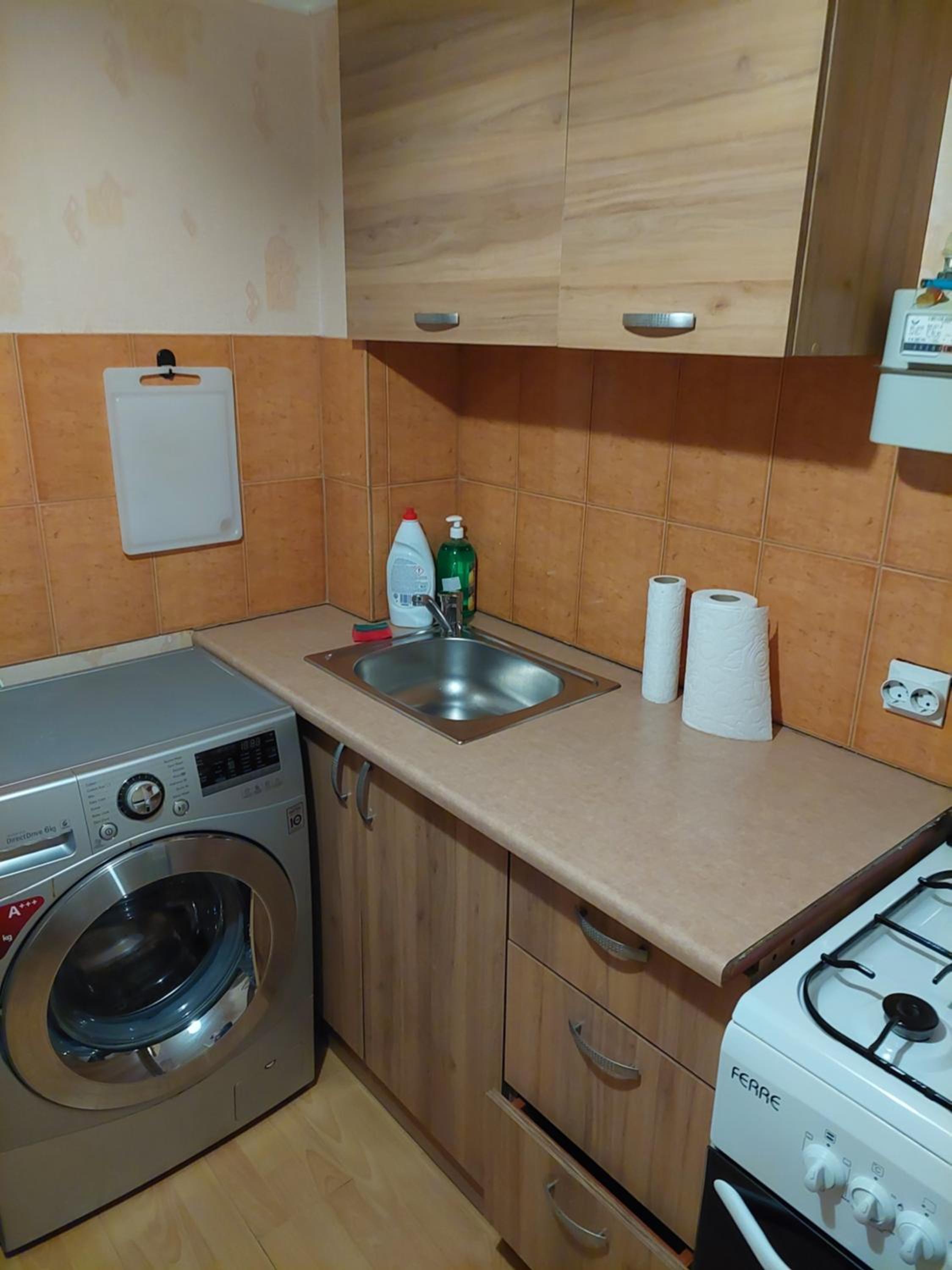 One-Bedroom Apartment - Photo 12