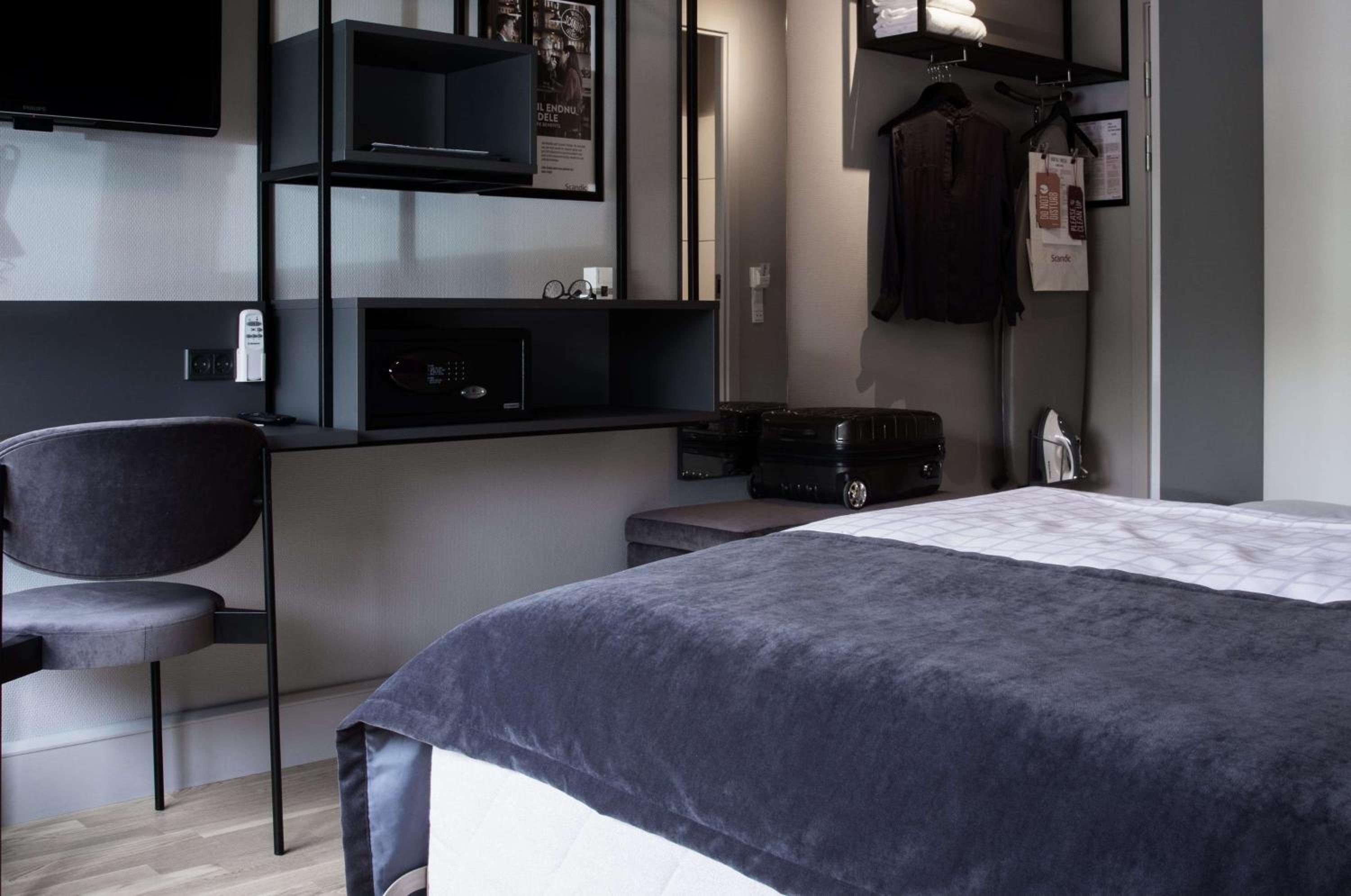Superior King Room