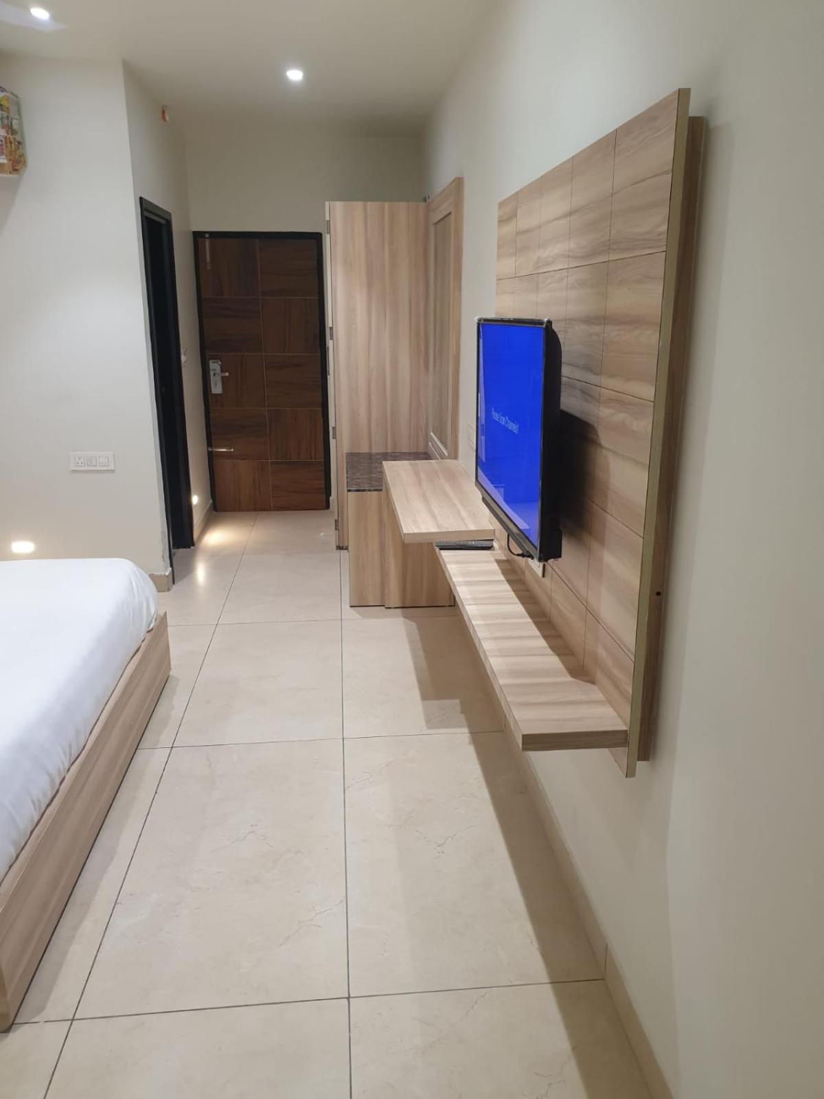 Business Double Room with Gym Access photo 3