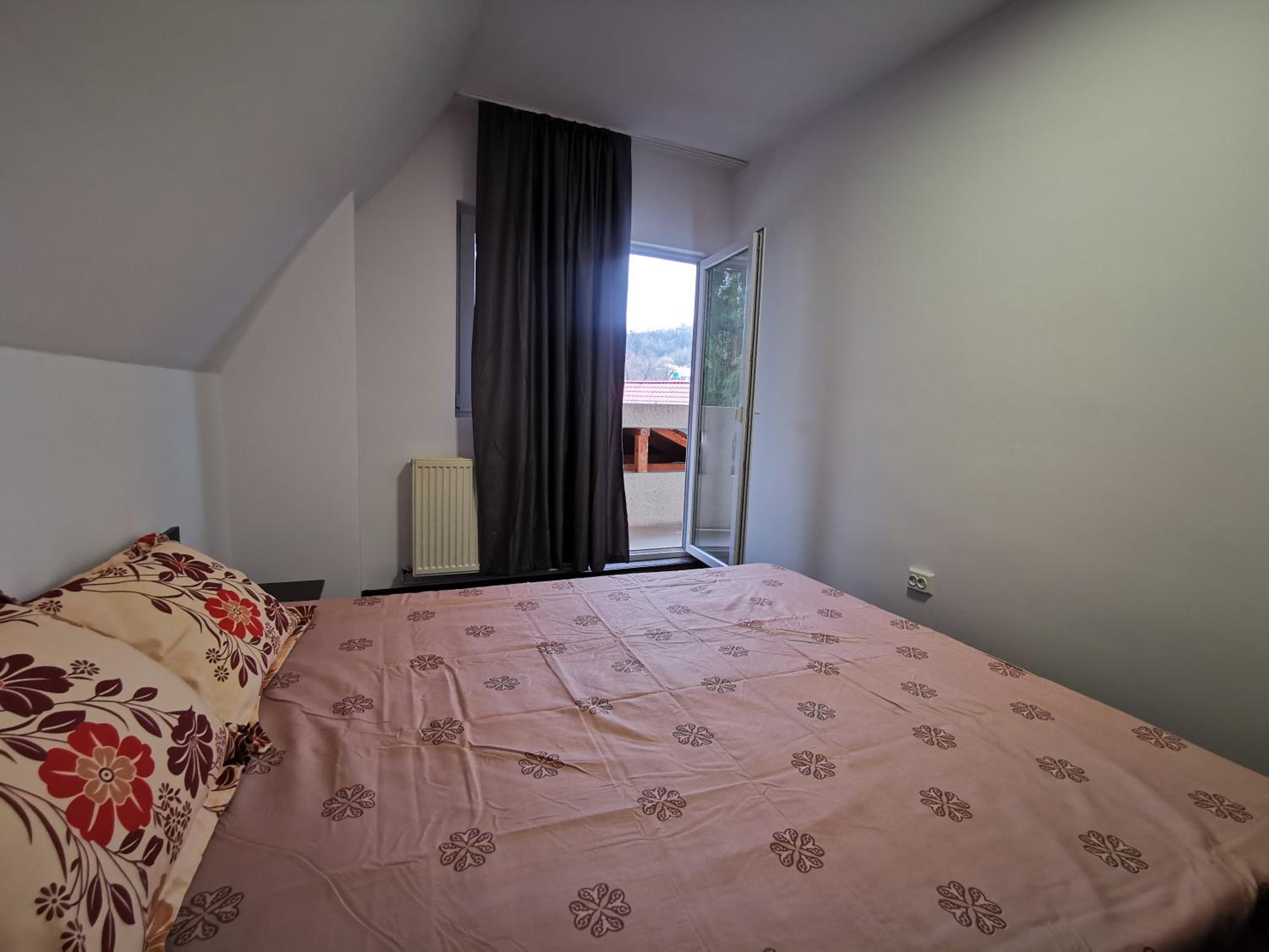 Three-Bedroom House photo 2