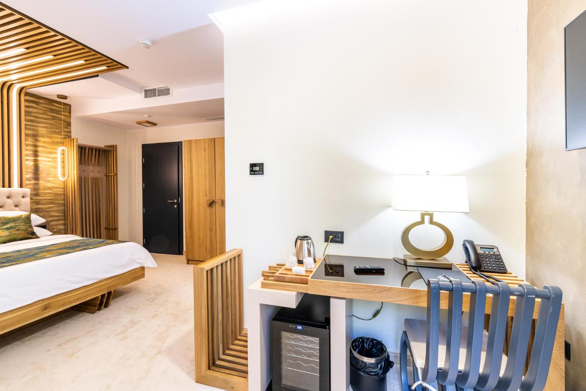 Deluxe Double Room with Balcony - Photo 1